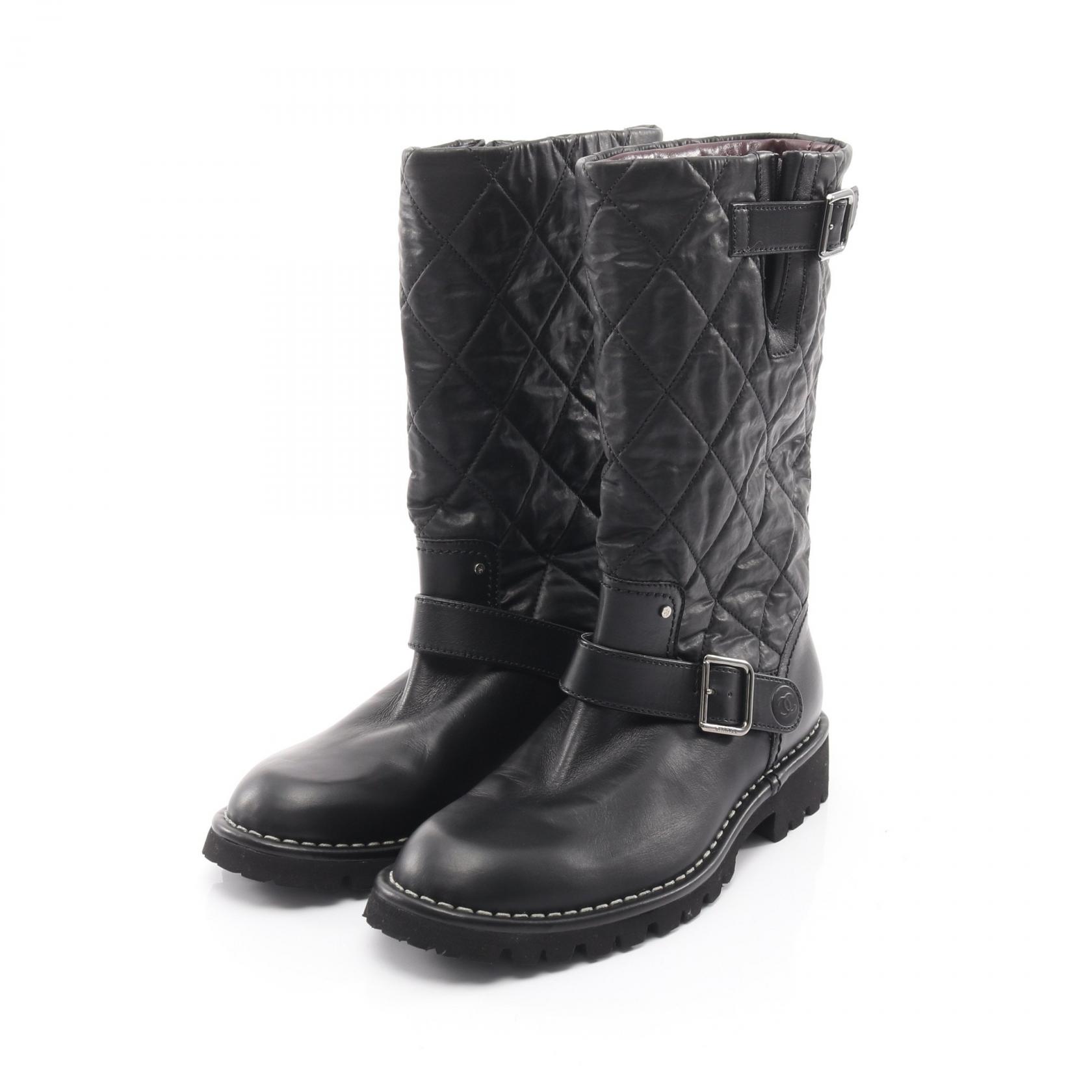 CHANEL ブラック エンジニアブーツ キルティング 中古・古着通販】CHANEL (シャネル) キルティングエンジニアブーツ