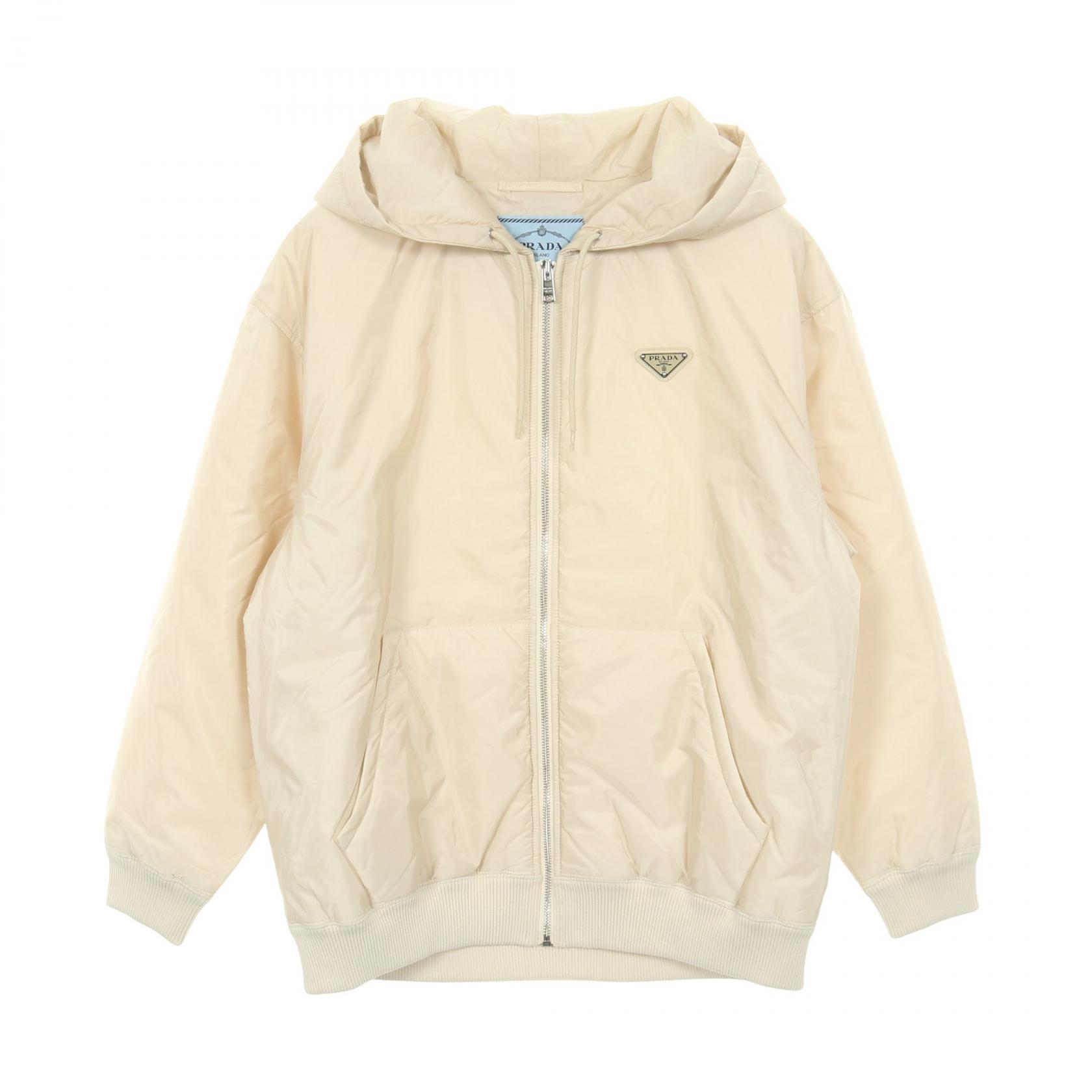 【ポイント5倍｜4/18 0:00～4/20 23:59】プラダ PRADA Re-Nylon ライトウェイト フーデッド 中綿ジップアップジャケット ブルゾン 衣料品 アウター ナイロン レディース ベージュ系 【中古】 126,000円
