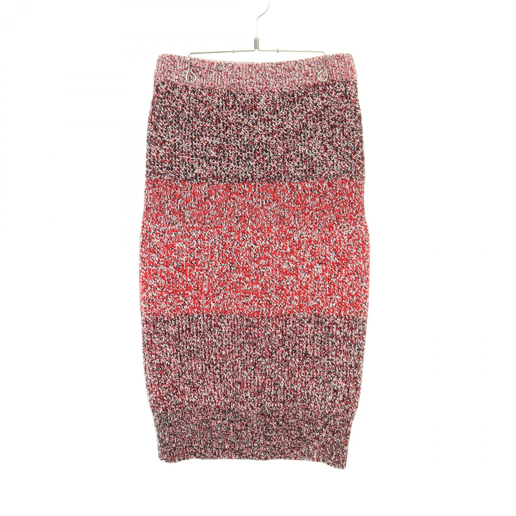 ≪5％OFFクーポン対象＆まとめ買い10%OFF≫バーバリー BURBERRY Cashmere Cotton Wool Blend Mouline Skirt スカート 衣料品 ボトムス カシミヤ コットン ウール レディース レッド系 / ブラック系 【中古】
