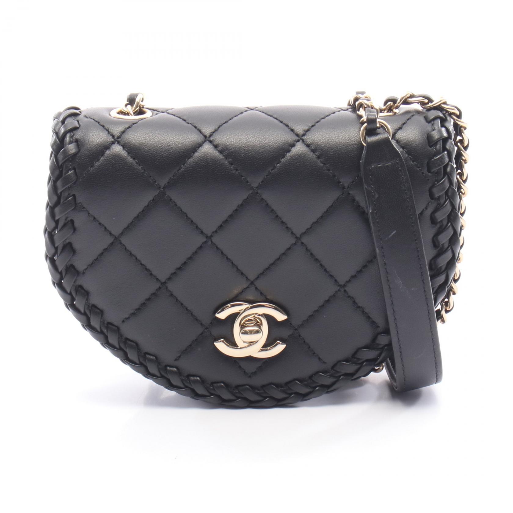 【ポイント5倍｜4/18 0:00～4/20 23:59】シャネル CHANEL マトラッセ ミニ ショルダーバッグ バッグ レザー レディース ブラック系 【中古】