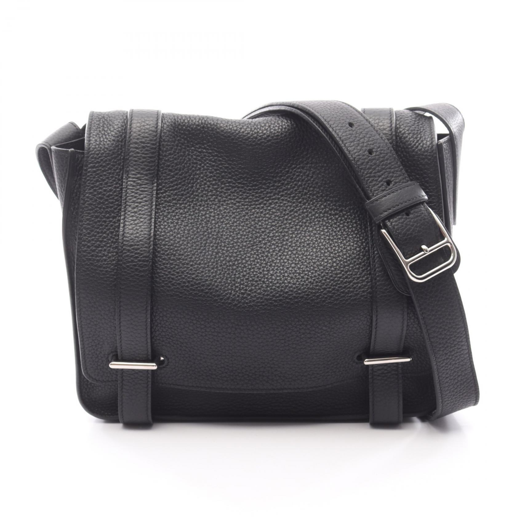 ≪5％OFFクーポン対象＆まとめ買い10%OFF≫エルメス HERMES スティーブ カポラル27 ショルダーバッグ バッグ レザー トリヨンクレマンス メンズ ブラック系 【中古】