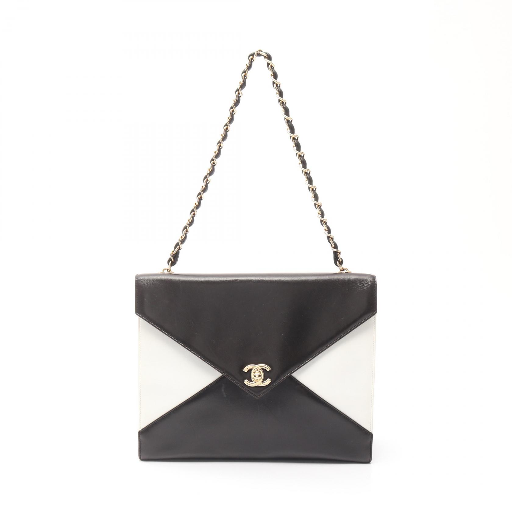 【ポイント5倍｜4/18 0:00～4/20 23:59】シャネル CHANEL ココマーク ショルダーバッグ バッグ ラムスキン（羊革） レディース ブラック系 / ホワイト系 【中古】 121,000円