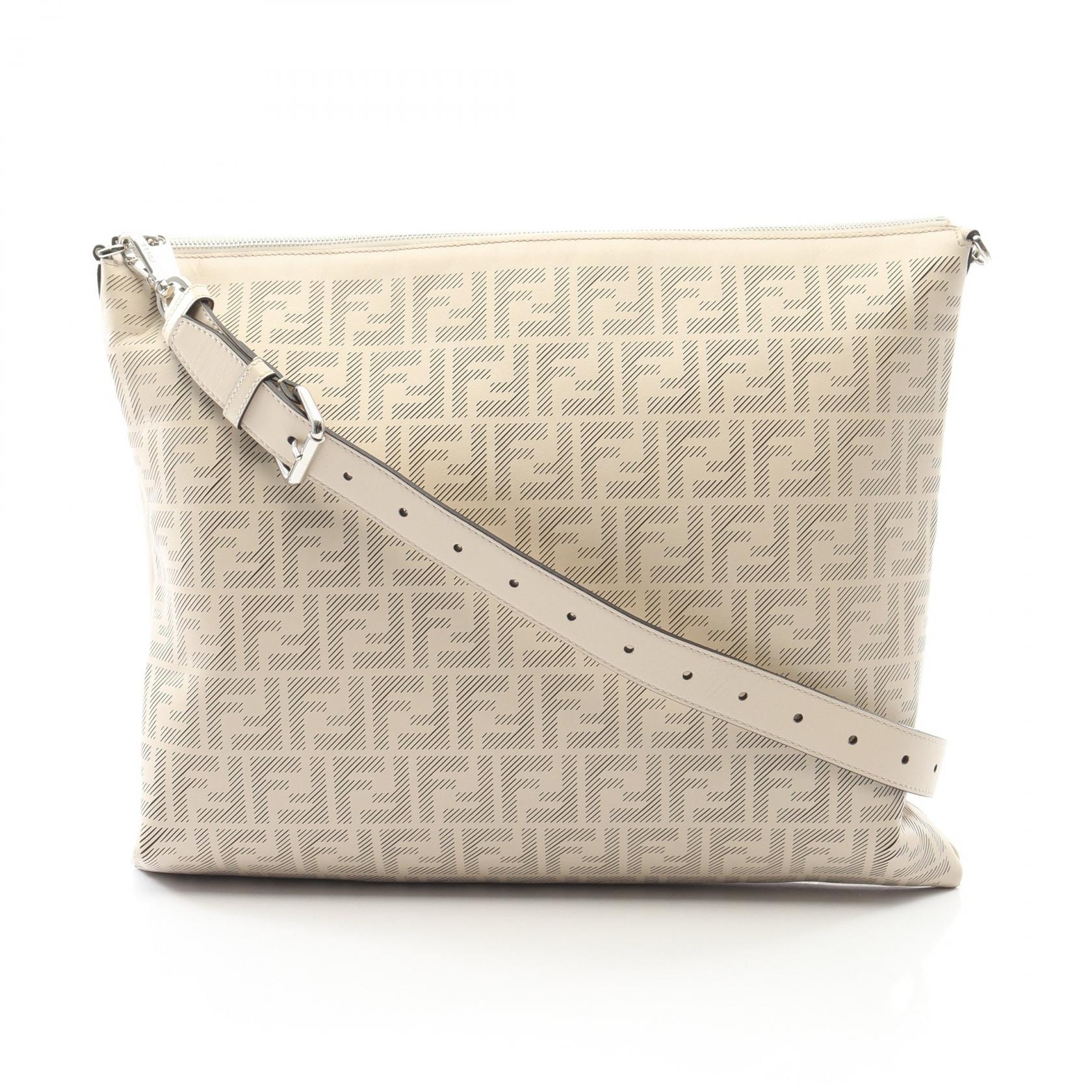 楽天市場】FENDI フェンディ FFロゴ エンボス ショルダーバッグ