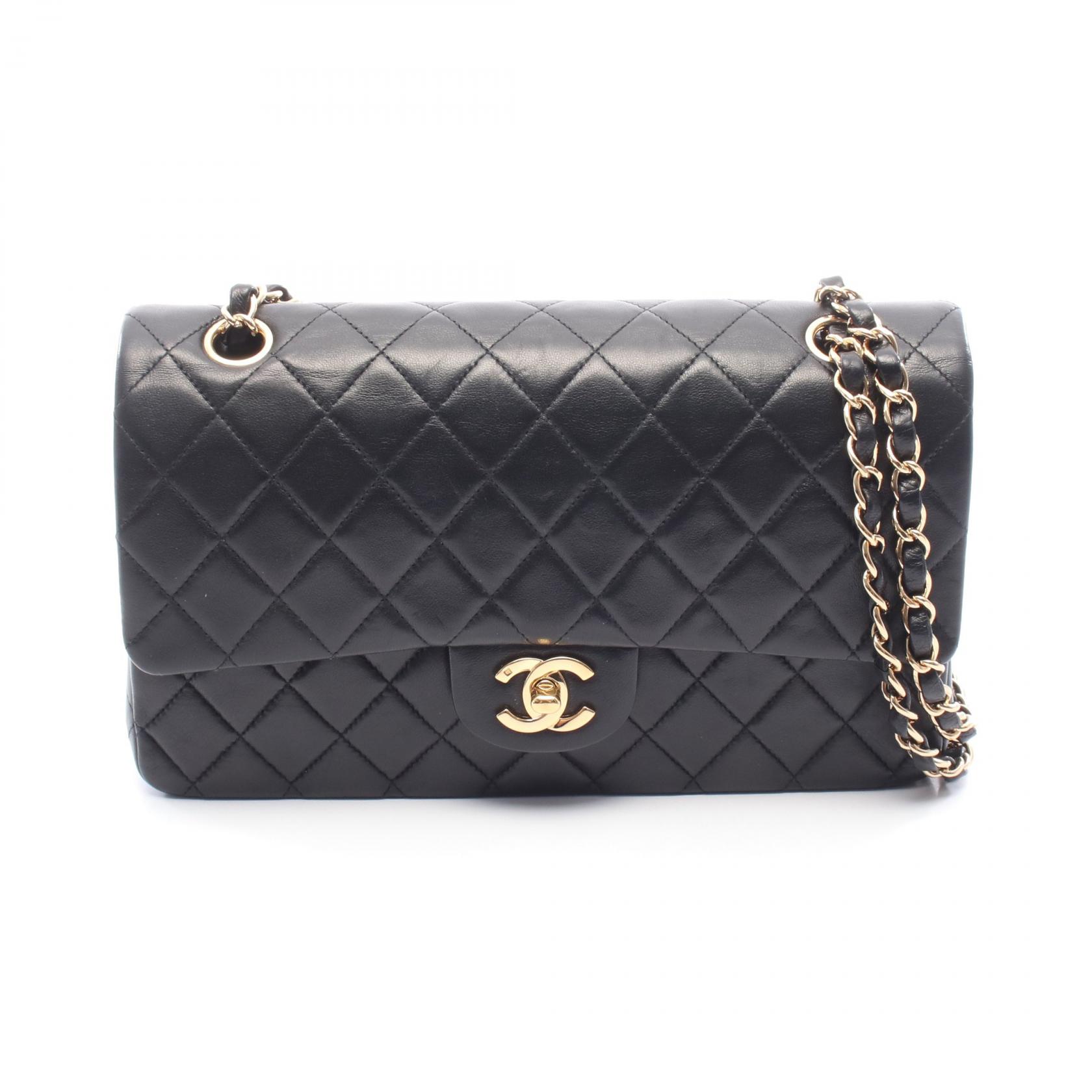 シャネル CHANEL マトラッセ Wフラップ ショルダーバッグ バッグ ラムスキン（羊革） レディース ブラック系 A01112 【中古】