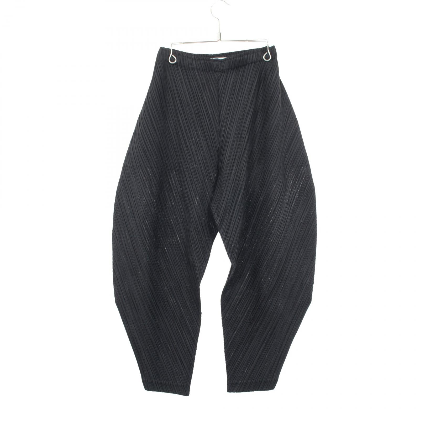 プリーツプリーズ PLEATS PLEASE プリーツ パンツ 衣料品 ボトムス ポリエステル レディース ブラック系 PP18-JF413 【中古】