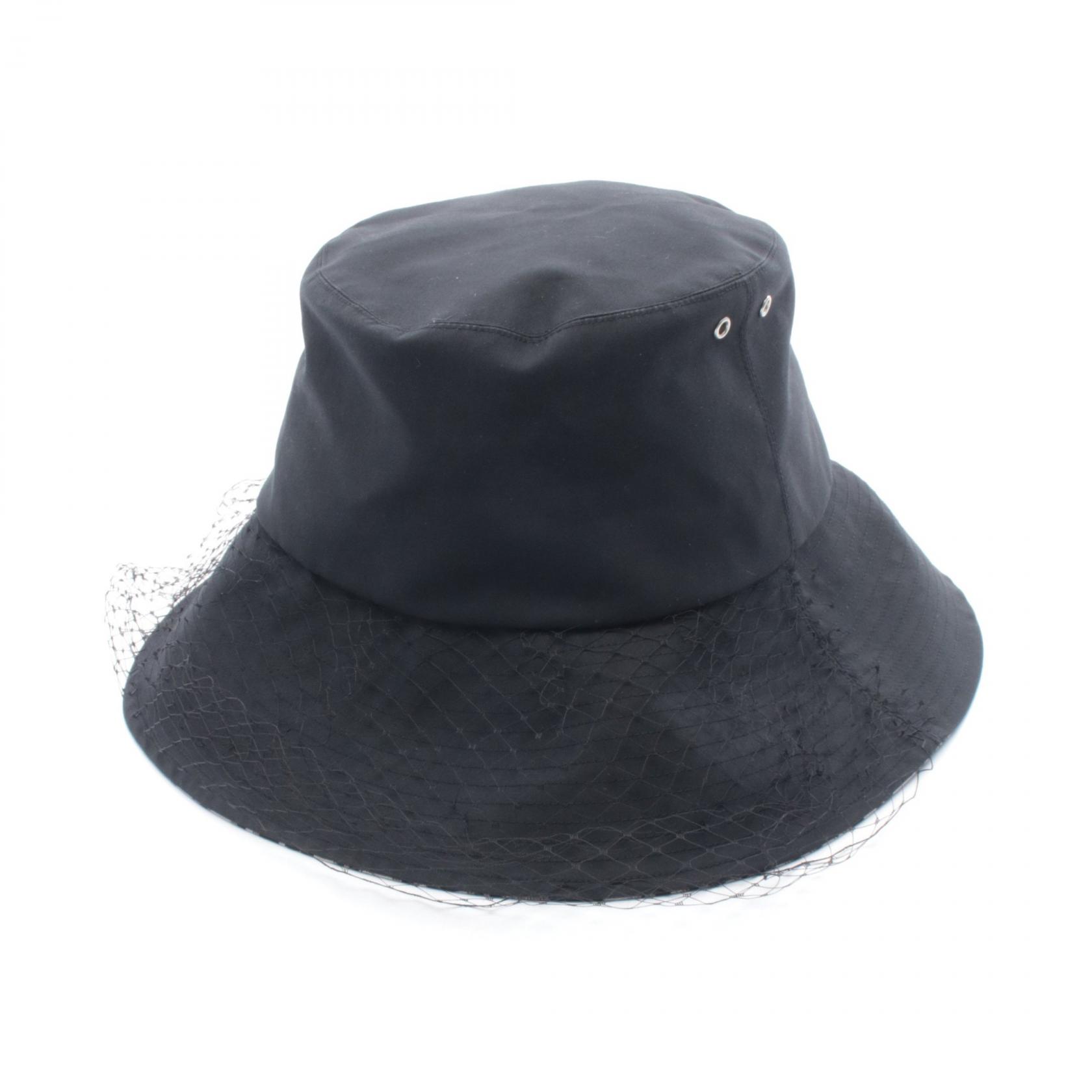 ≪5%OFFクーポン＆まとめ買い10% ～7/26 9:59〆≫ディオール Dior TEDDY-D チュール ボブハット バケットハット 帽子 ポリエステル / コットン レディース ブラック系 【中古】｜BRANDOFF TOKYO