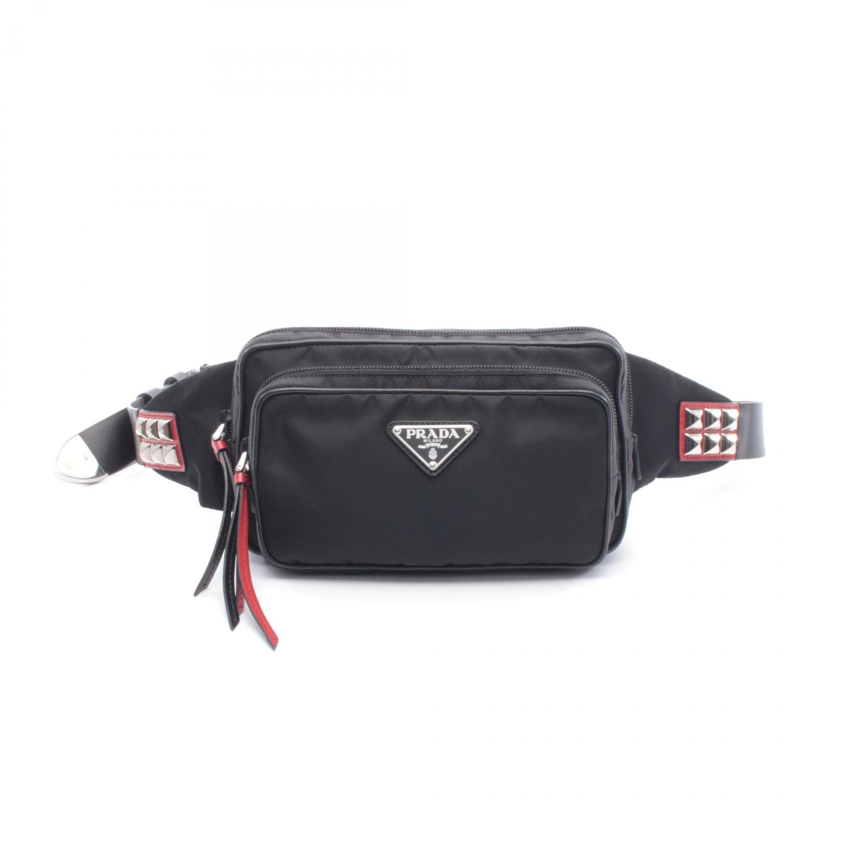 【5千円OFFクーポン対象】プラダ PRADA スタッズ ベルトバッグ ウエストバッグ ボディバッグ バッグ ナイロン レザー レディース ブラック系 / レッド系 【中古】 69,300円
