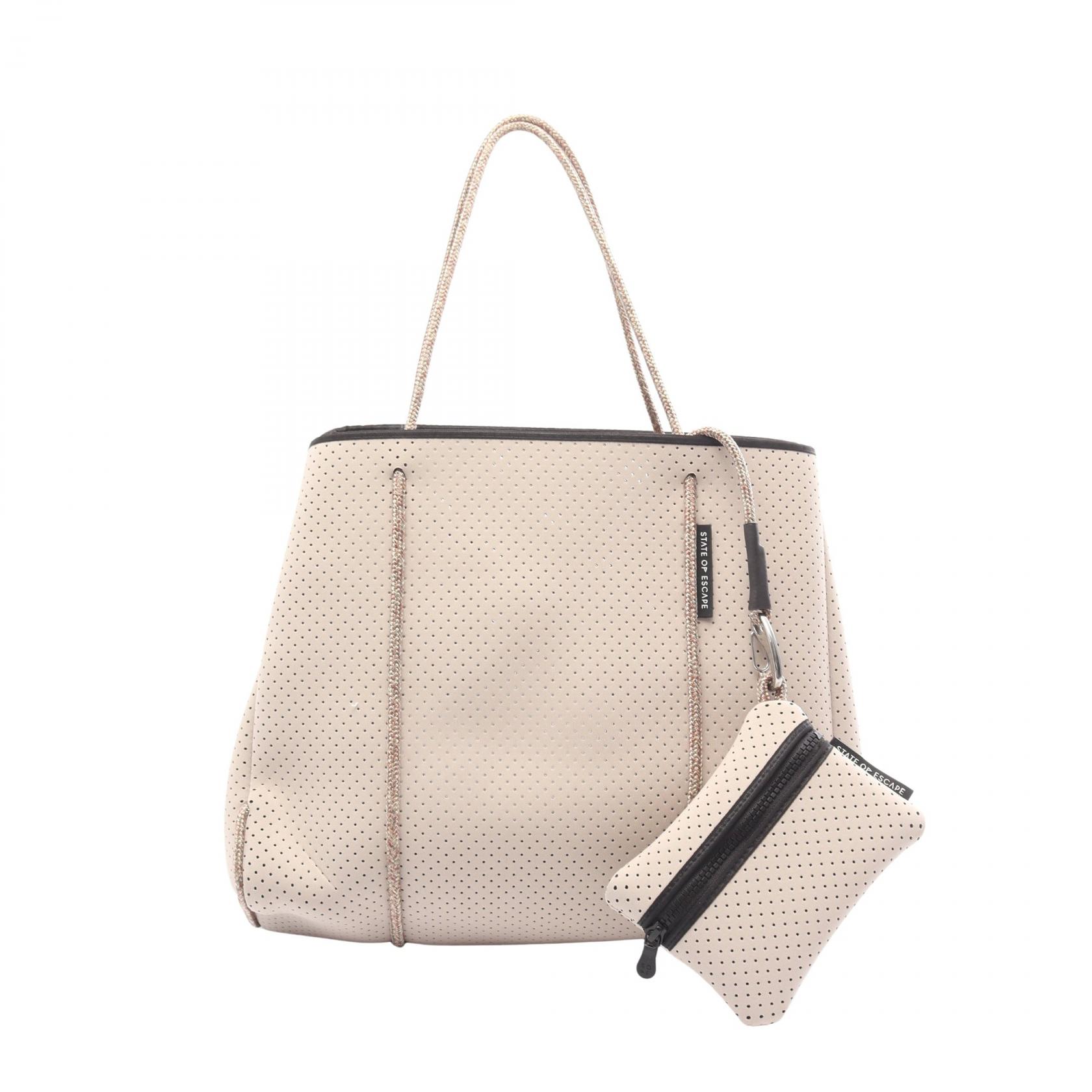 【ポイント5倍｜4/18 0:00～4/20 23:59】ステイトオブエスケープ STATE OF ESCAPE ESCAPE TOTE エスケープ トートバッグ バッグ ネオプレン レディース ベージュ系 【中古】 22,680円