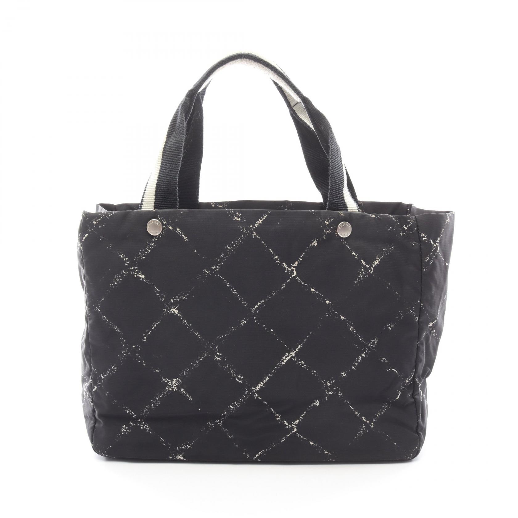 ≪5％OFFクーポン対象＆まとめ買い10%OFF≫シャネル CHANEL 旧トラベルライン トートバッグ バッグ ナイロン レディース ブラック系 / ホワイト系 A11833 【中古】
