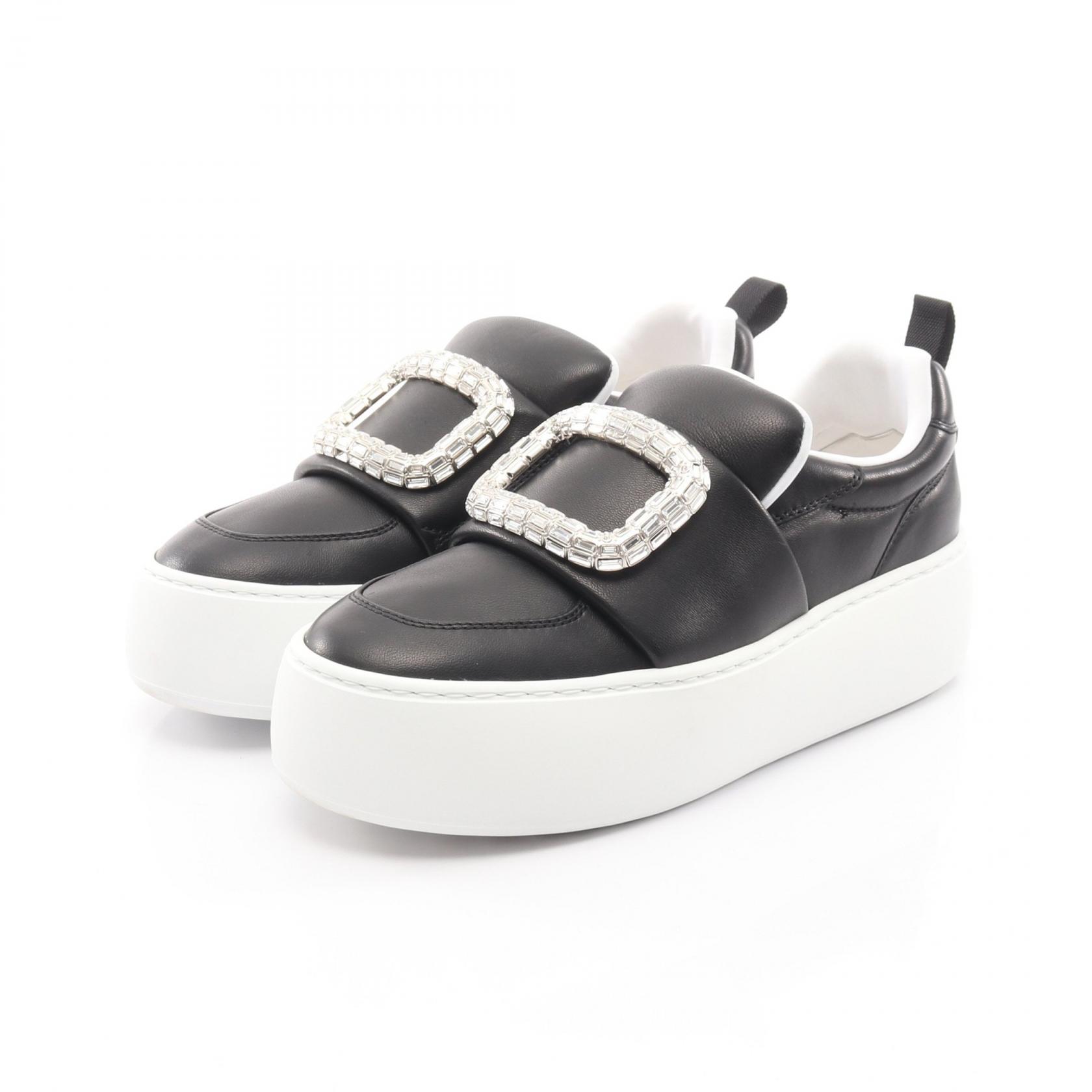 【2千円OFFクーポン対象】ロジェ ヴィヴィエ Roger Vivier Puffy choc スニーカー 靴 レザー レディース ブラック系 / ホワイト系 【中古】