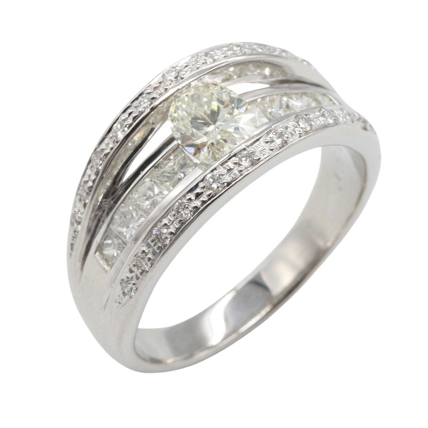 ≪5%OFFクーポン＆まとめ買い10% ～7/26 9:59〆≫ジュエリー JEWELRY ダイヤモンド リング リング・指輪 ジュエリー Pt900プラチナ ダイヤモンド レディース シルバー系 / クリア系 / イエロー系 ﾀﾞｲﾔ 10.8g 【中古】｜BRANDOFF TOKYO