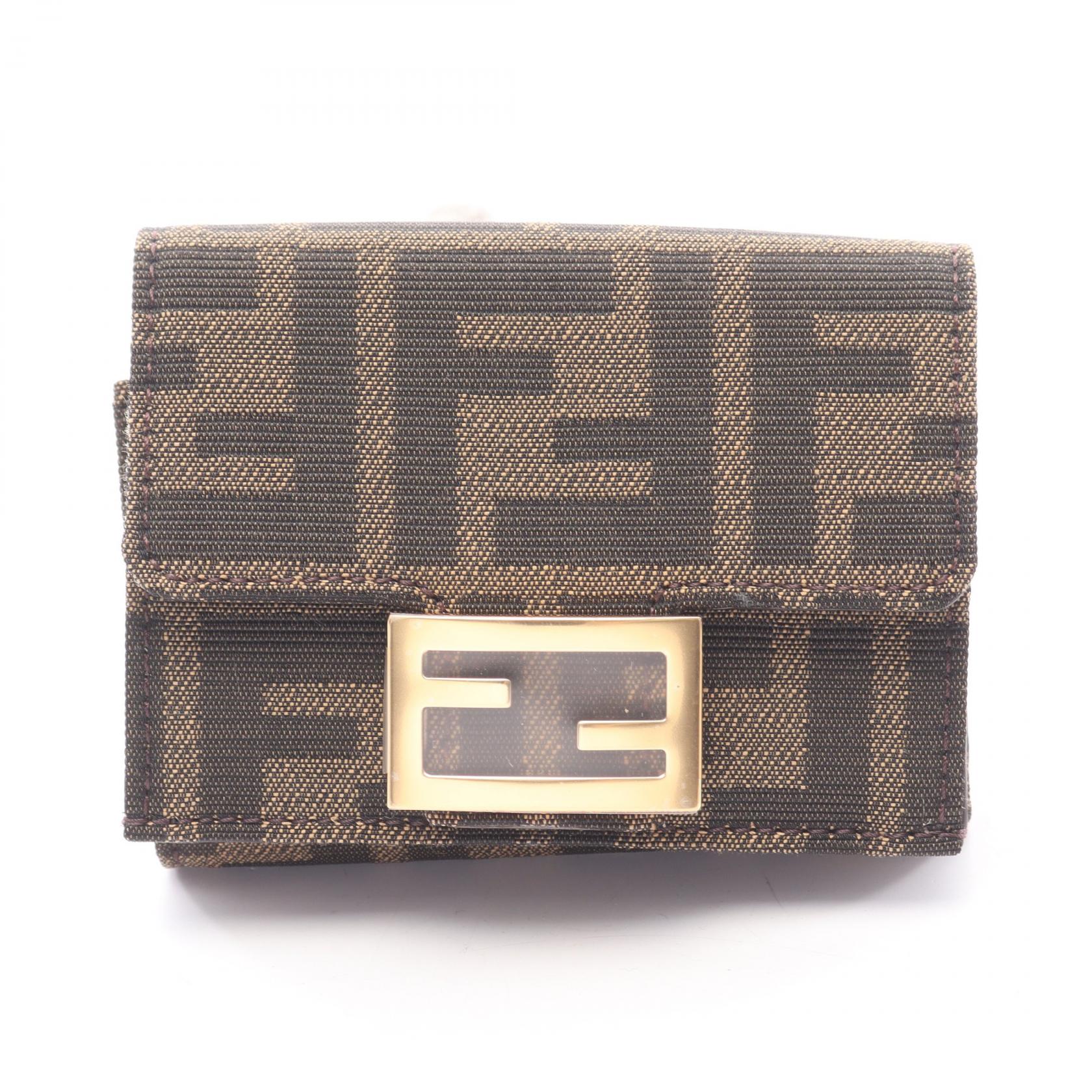フェンディ FENDI バゲット ズッカ 三つ折り財布 財布 キャンバス レディース ブラウン系 / ブラック系 8M0395A98PF0A6E 【新品】｜BRANDOFF TOKYO