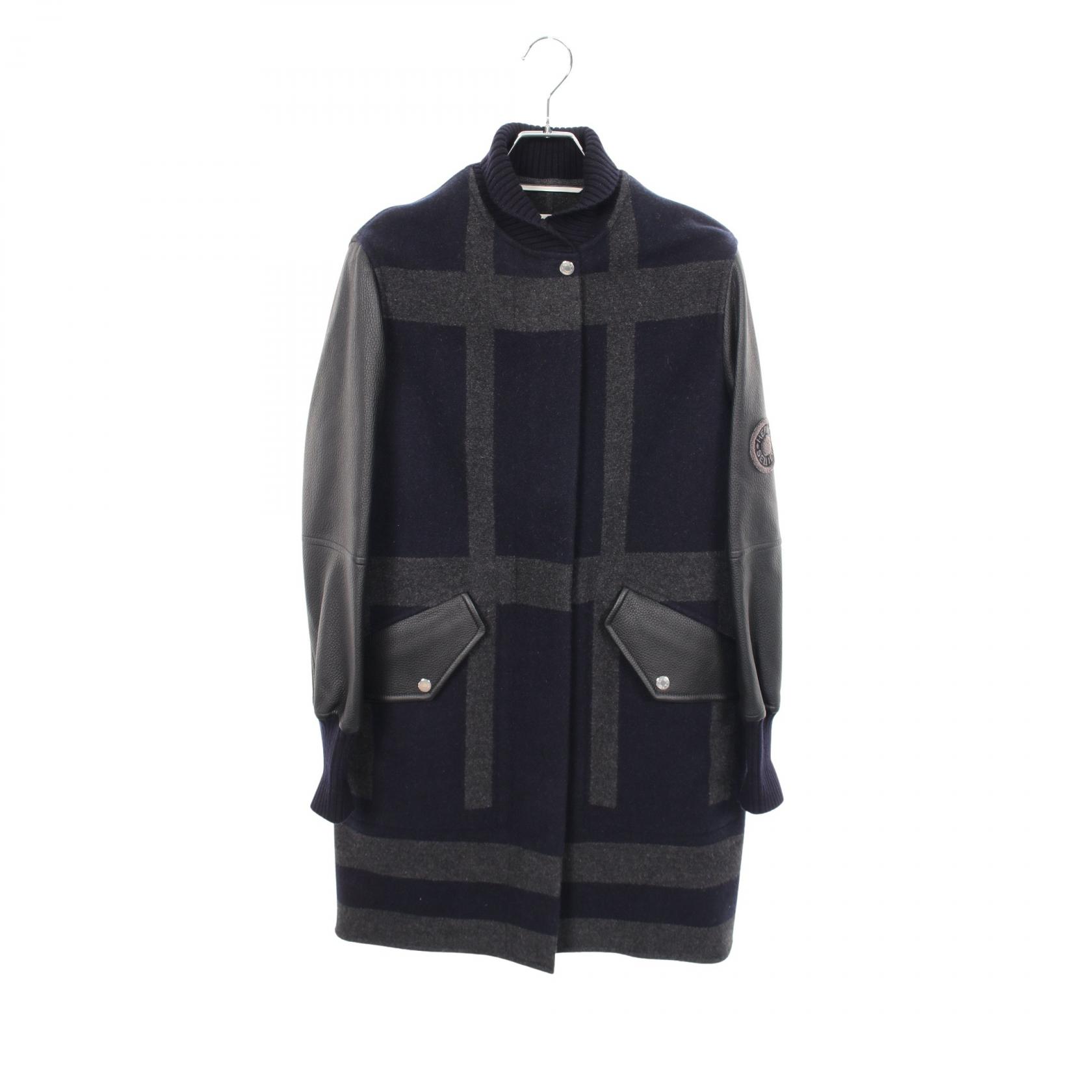 ≪5%OFFクーポン&まとめ買い10% ~7/26 9:59〆≫エルメス HERMES バーシティ ブルゾン 衣料品 アウター カシミヤ レザー レディース ネイビー系 / グレー系 / ブラック系 【中古】|BRANDOFF TOKYO