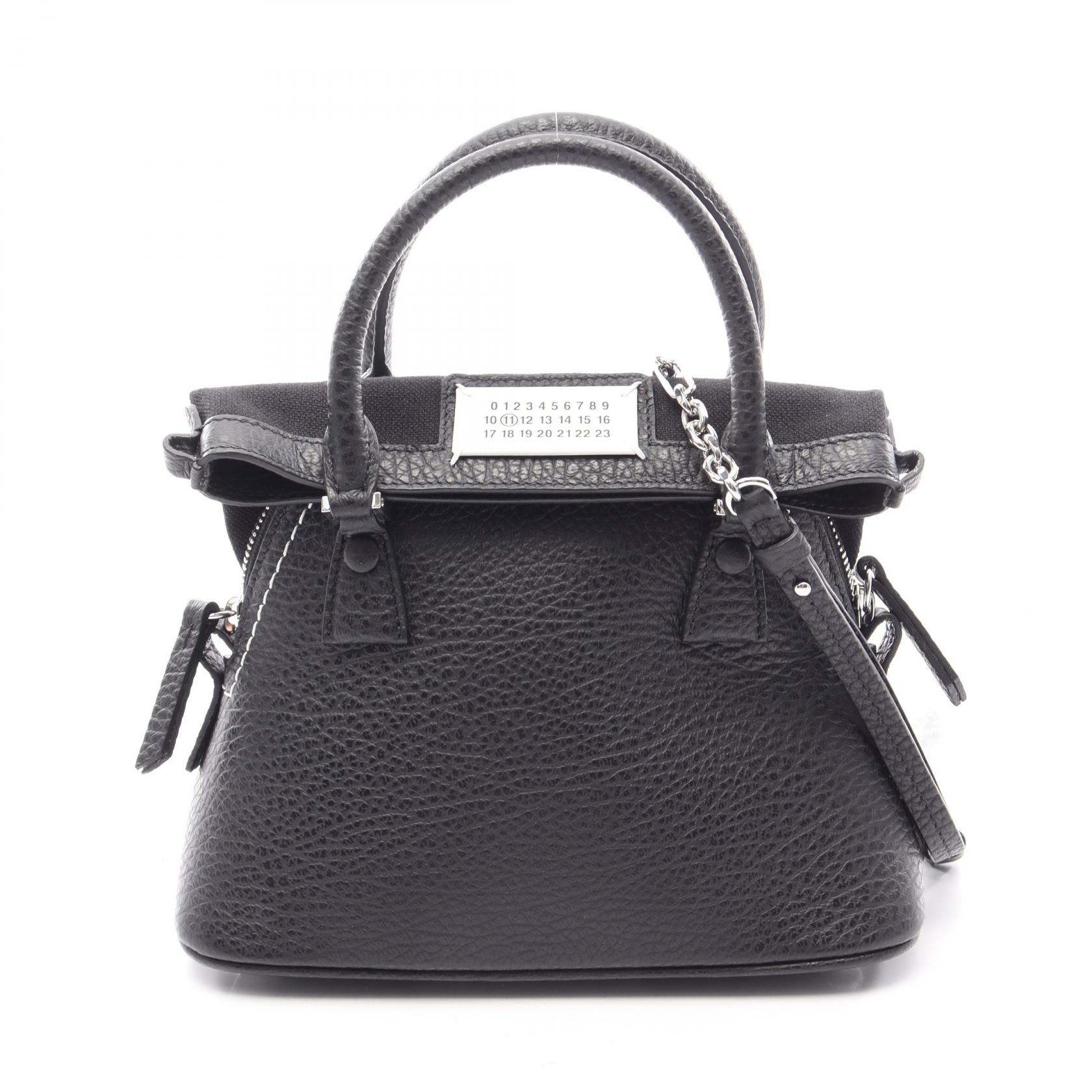 ≪5%OFFクーポン＆まとめ買い10% ～7/26 9:59〆≫メゾン マルジェラ Maison Margiela 5AC マイクロ 2WAY ハンドバッグ バッグ レザー レディース ブラック系 S56WG0081P4455T8013 【中古】｜BRANDOFF TOKYO 98,450円