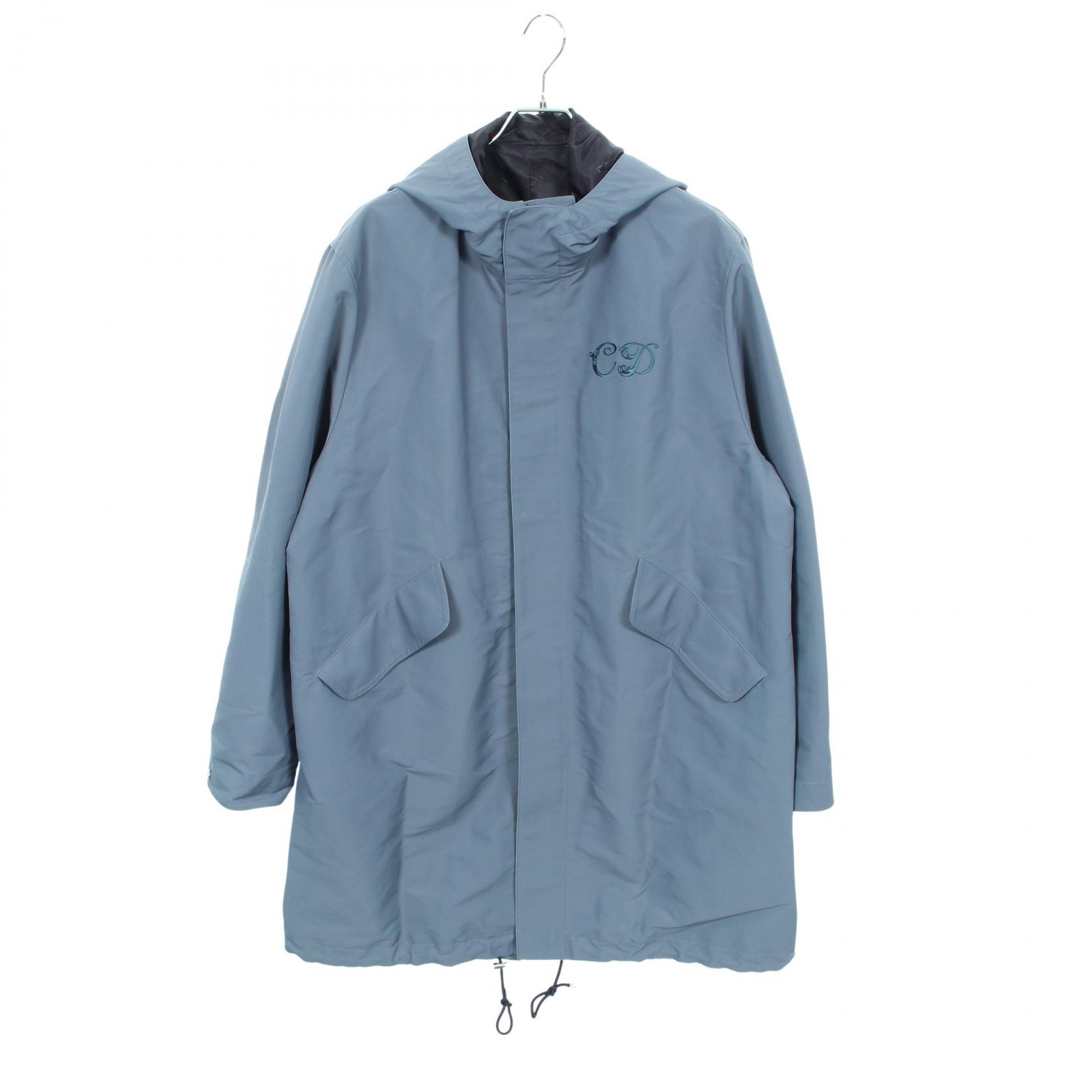 ≪5%OFFクーポン＆まとめ買い10% ～7/26 9:59〆≫クリスチャンディオール Christian Dior DIOR &times; KENNY SCHARF バックロゴ刺繍 フード付き モッズコート 衣料品 アウター ナイロン コットン メンズ ブルー系 033C313C4875 【中古】｜BRANDOFF TOKYO