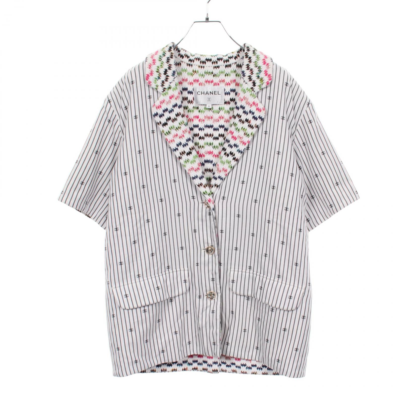 ≪5%OFFクーポン&まとめ買い10% ~7/26 9:59〆≫シャネル CHANEL ココマーク ストライプ 半袖 衣料品 アウター コットン レディース ホワイト系 / ブラック系 P70701V61802 【中古】|BRANDOFF TOKYO