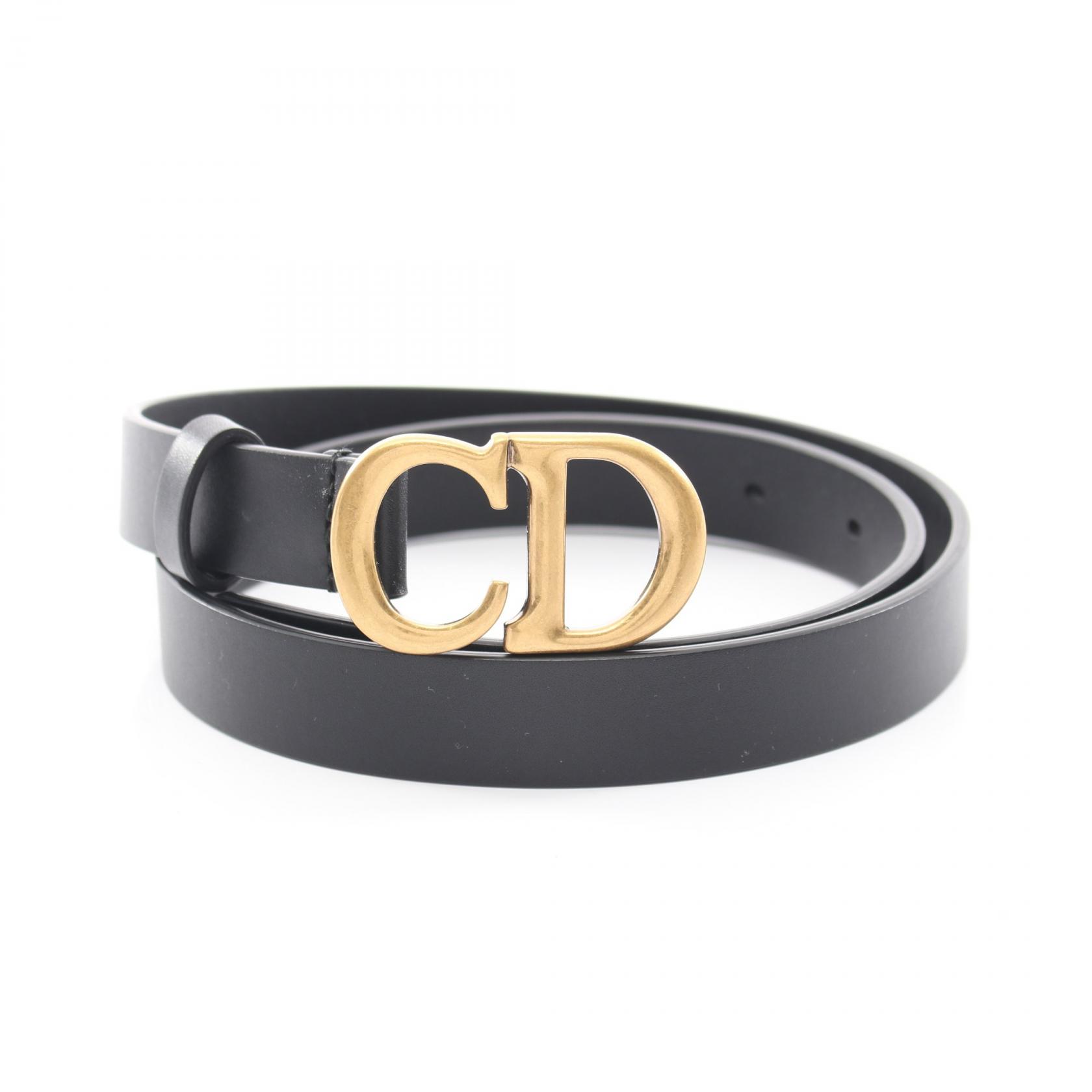 ≪5%OFFクーポン&まとめ買い10% ~7/26 9:59〆≫ディオール Dior CDロゴバックル ゴールド金具 ベルト 衣料品 レザー レディース ブラック系 【中古】|BRANDOFF TOKYO