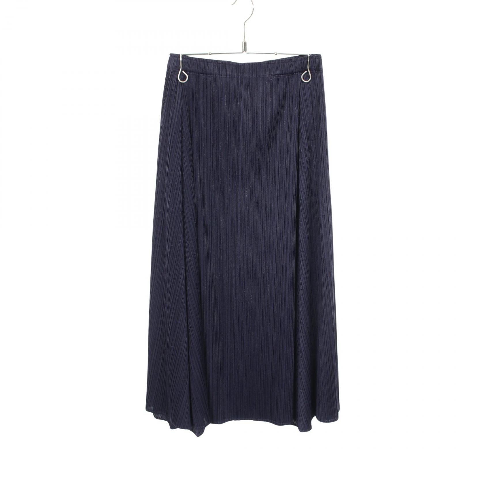 ≪5%OFFクーポン＆まとめ買い10% ～7/26 9:59〆≫プリーツプリーズ PLEATS PLEASE プリーツ ロング スカート 衣料品 ボトムス ポリエステル レディース ネイビー系 【中古】｜BRANDOFF TOKYO