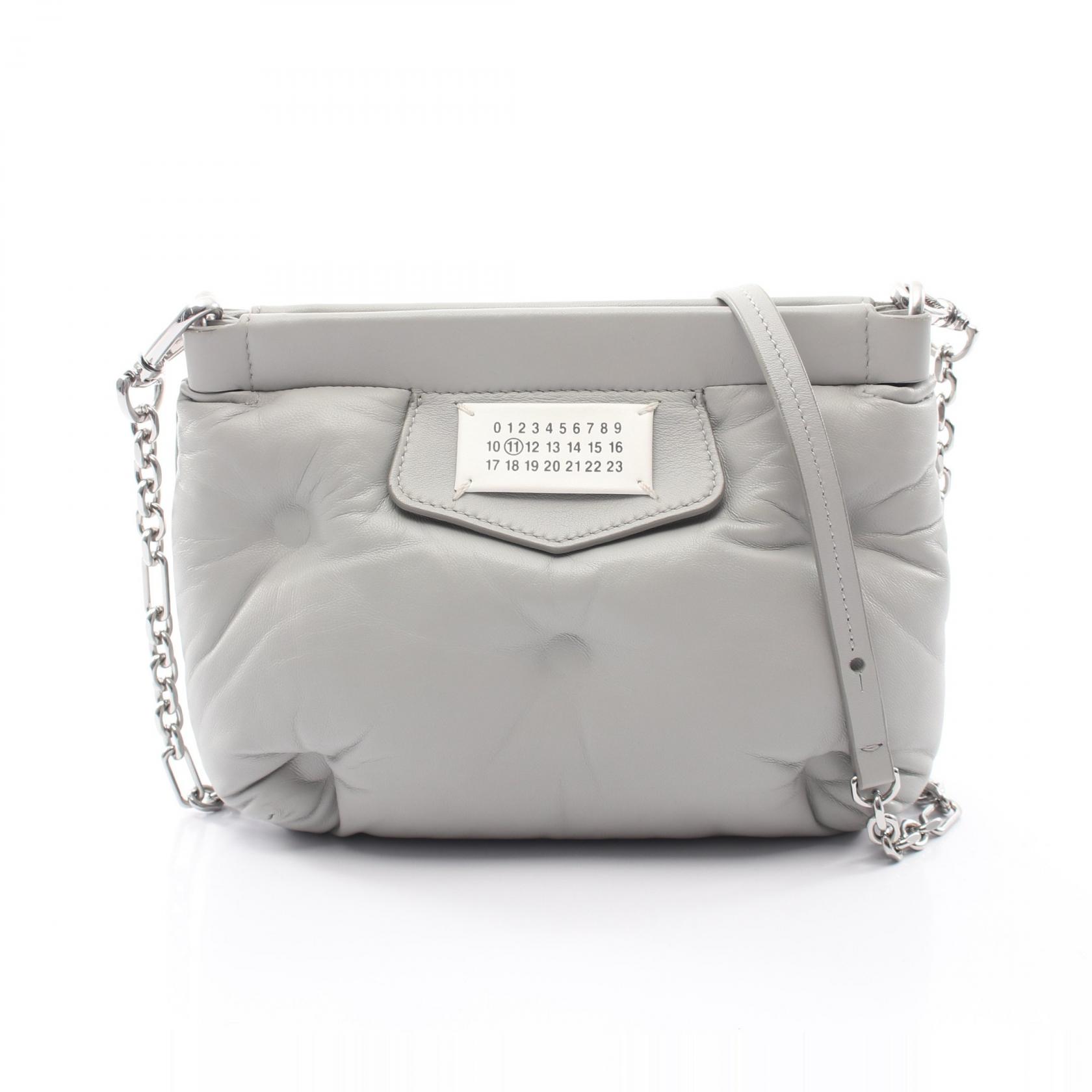 ≪5%OFFクーポン＆まとめ買い10% ～7/26 9:59〆≫メゾンマルジェラ11 Maison Margiela 11 GLAM SLAM グラムスラム ショルダーバッグ バッグ レザー レディース グレー系 S56WF0153 【中古】｜BRANDOFF TOKYO
