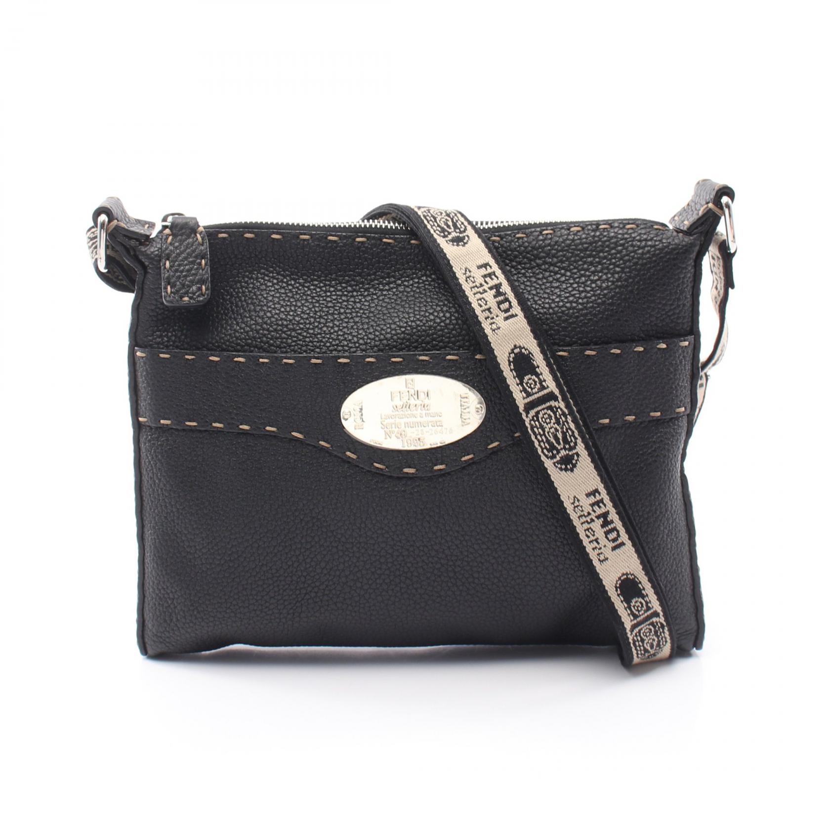 フェンディ FENDI セレリア ショルダーバッグ バッグ レザー レディース ブラック系 【中古】｜BRANDOFF TOKYO