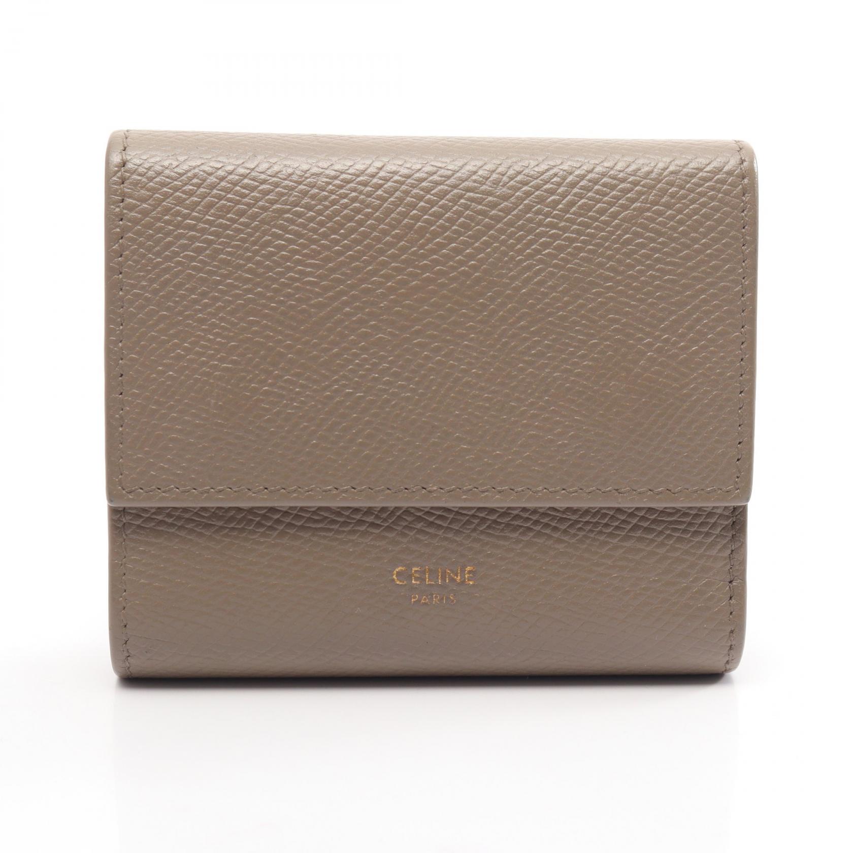 ≪5%OFFクーポン＆まとめ買い10% ～7/26 9:59〆≫セリーヌ CELINE スモール トリフォールドウォレット 三つ折り財布 財布 レザー レディース ベージュ系 10B573 【中古】｜BRANDOFF TOKYO