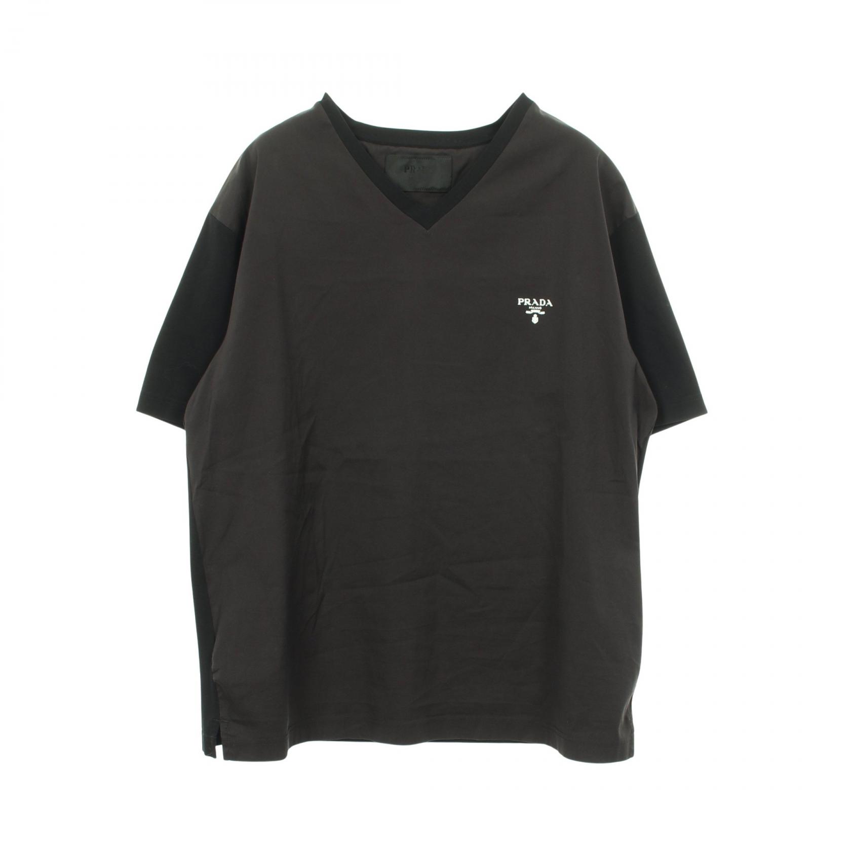 ≪5%OFFクーポン＆まとめ買い10% ～7/26 9:59〆≫プラダ PRADA Vネック 切替 半袖Tシャツ 衣料品 トップス コットン メンズ ブラック系 UJN804 【中古】｜BRANDOFF TOKYO