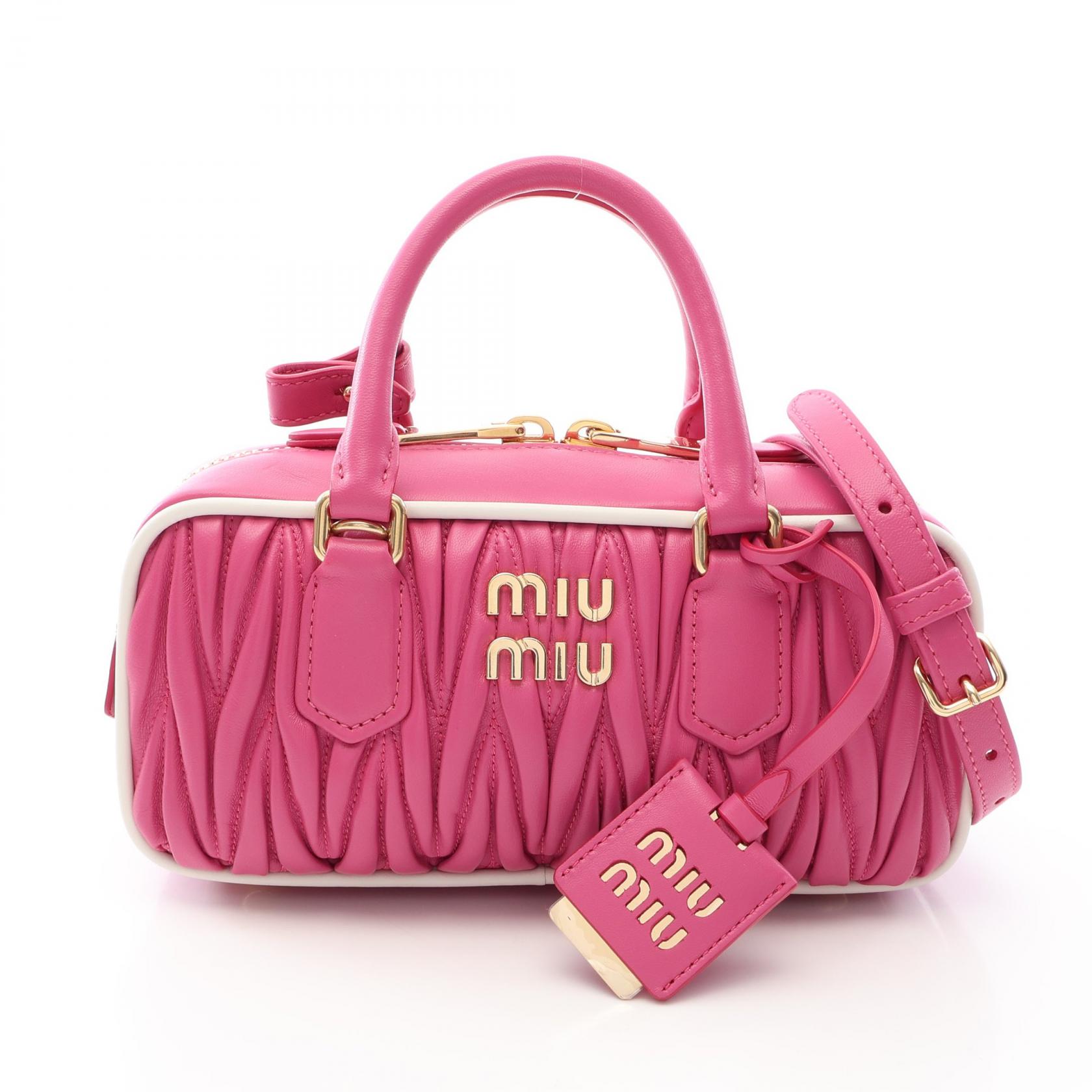 ≪5%OFFクーポン＆まとめ買い10% ～7/26 9:59〆≫ミュウ ミュウ Miu Miu MATELASSE マテラッセ 2WAY ハンドバッグ バッグ レザー レディース ピンク系 5BB142 【中古】｜BRANDOFF TOKYO