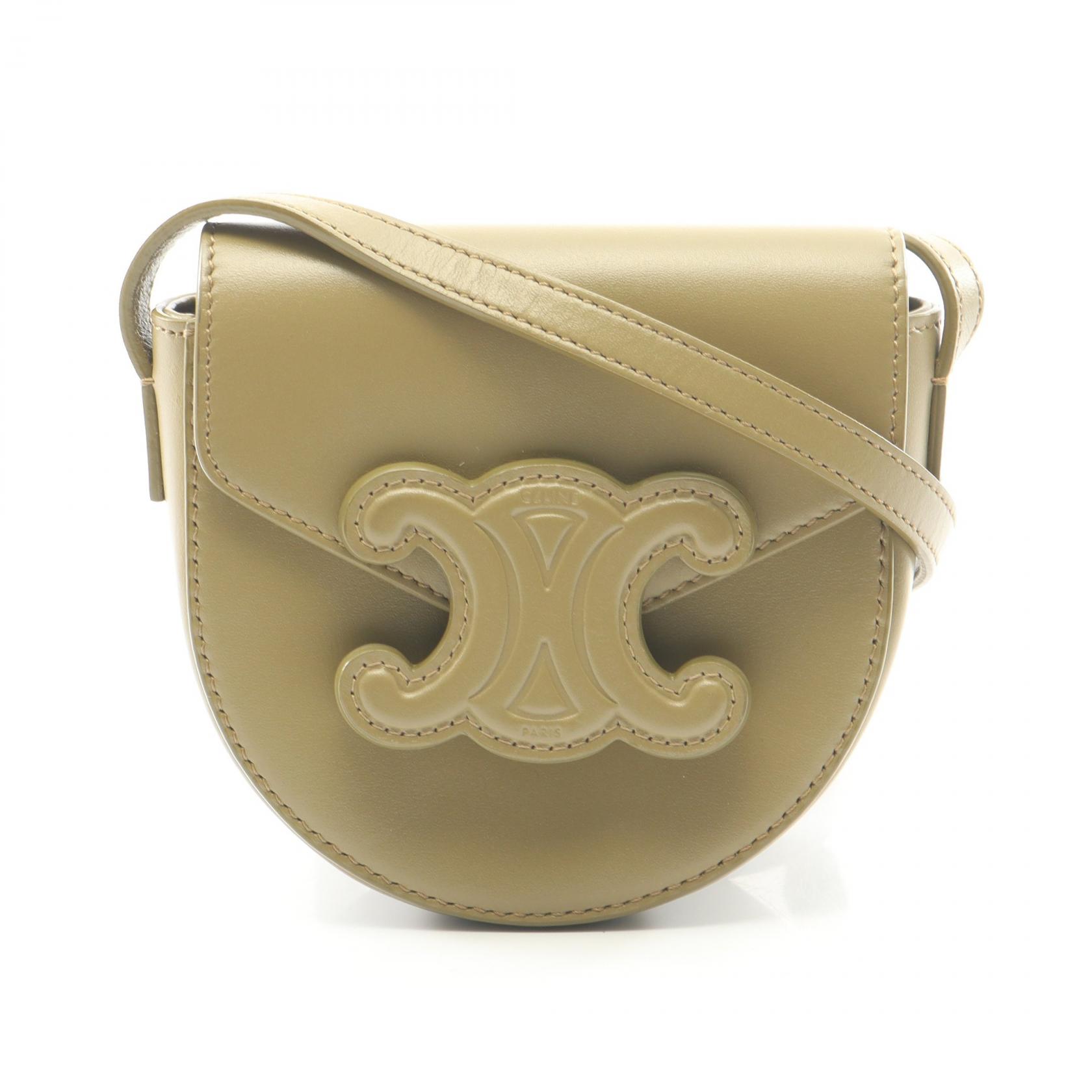 ≪5%OFFクーポン＆まとめ買い10% ～7/26 9:59〆≫セリーヌ CELINE ミニ ブザス キュイル トリオンフ ショルダーバッグ バッグ レザー レディース カーキ系 【中古】｜BRANDOFF TOKYO