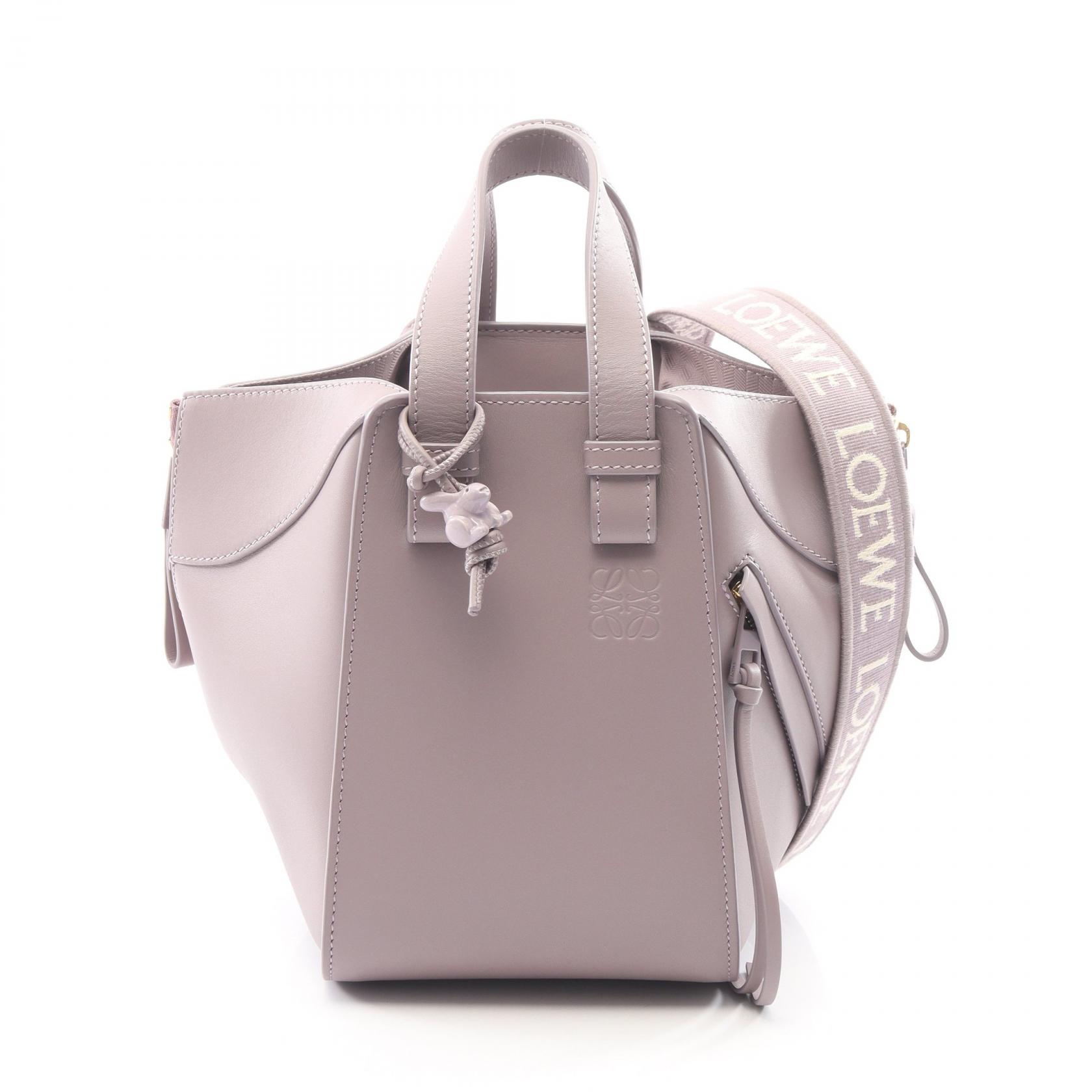 ≪5%OFFクーポン＆まとめ買い10% ～7/26 9:59〆≫ロエベ LOEWE ハンモックバッグ コンパクト 2WAY ハンドバッグ バッグ レザー レディース パープル系 【中古】｜BRANDOFF TOKYO