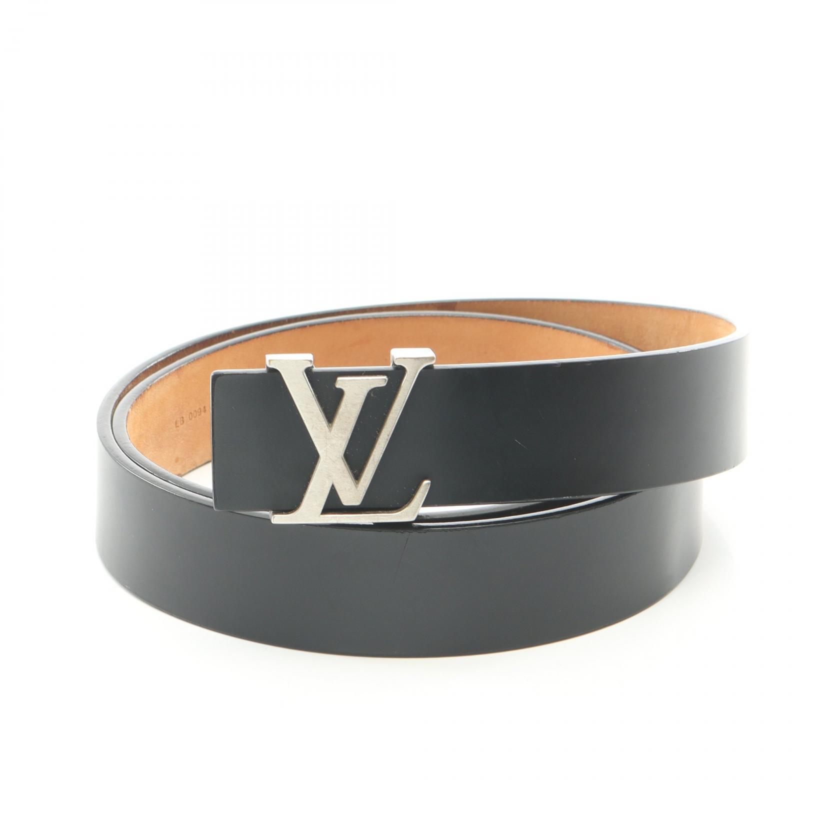 ≪5%OFFクーポン＆まとめ買い10% ～7/26 9:59〆≫ルイ・ヴィトン LOUIS VUITTON サンチュール LVイニシアルベルト ベルト 衣料品 レザー メンズ ブラック系 M6901 【中古】｜BRANDOFF TOKYO 27,232円