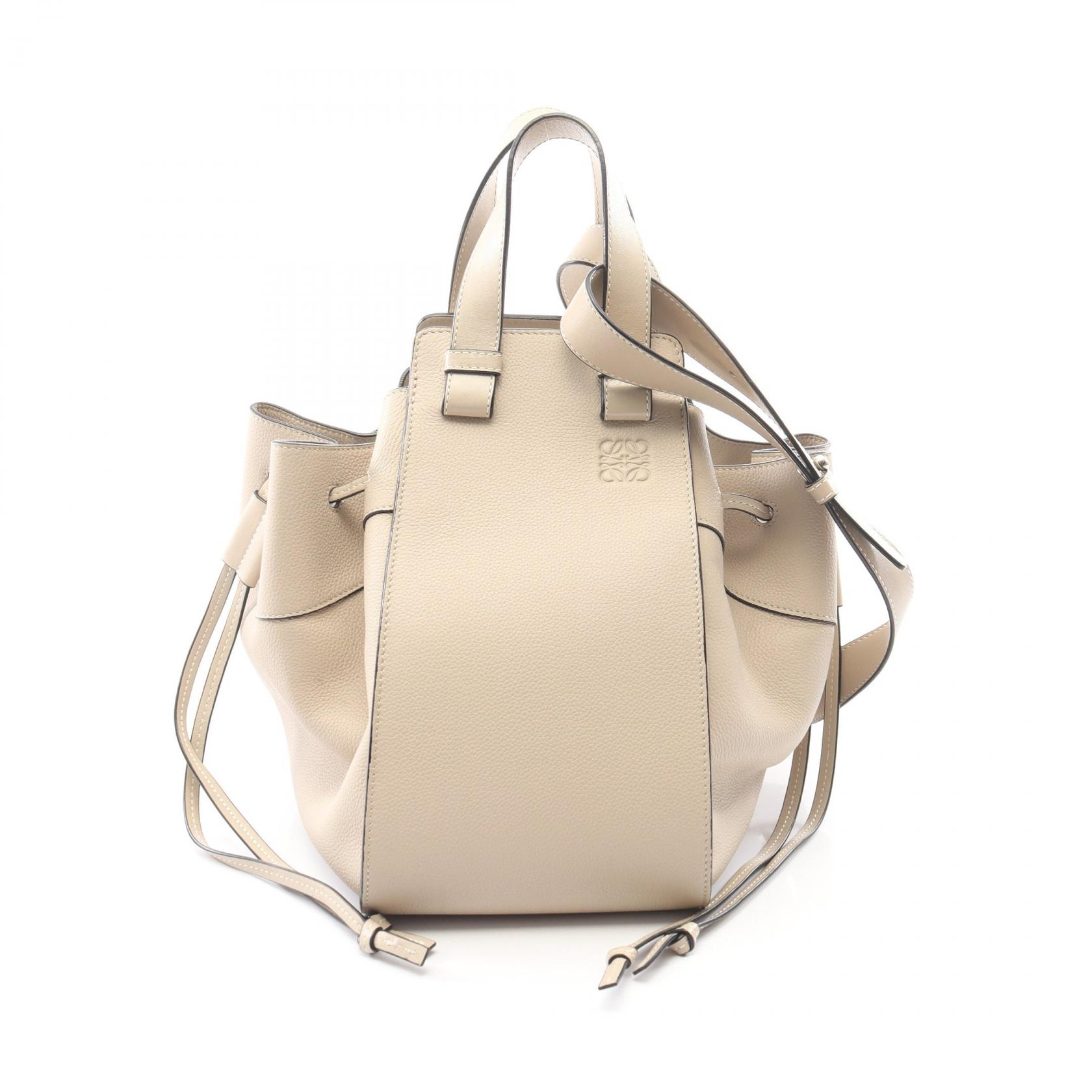 ≪5%OFFクーポン&まとめ買い10% ~7/26 9:59〆≫ロエベ LOEWE ハンモック ドローストリング ミディアム 2WAY ショルダーバッグ バッグ レザー レディース ベージュ系 【中古】|BRANDOFF TOKYO