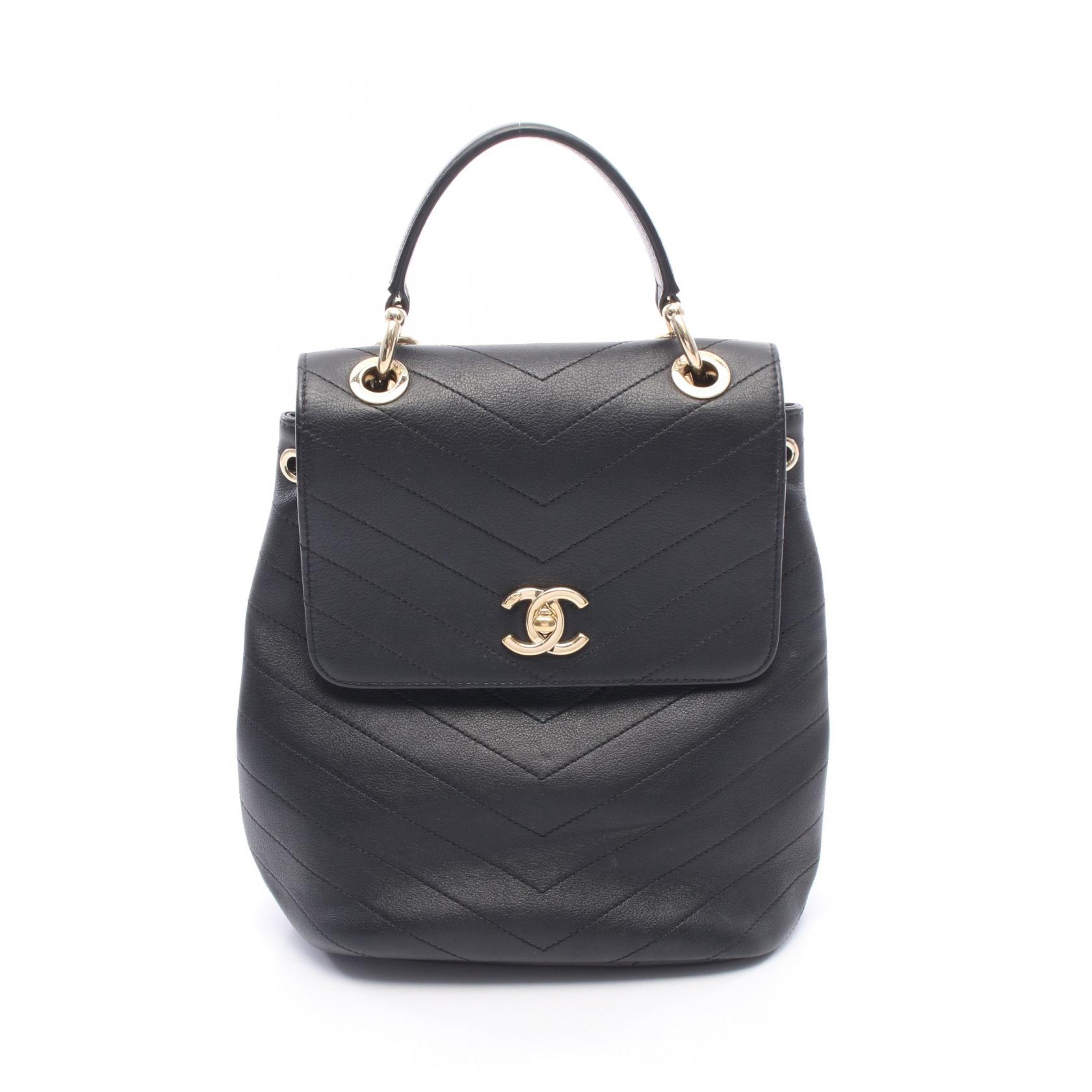 ≪5%OFFクーポン＆まとめ買い10% ～7/26 9:59〆≫シャネル CHANEL シェブロン Vステッチ リュックサック バックパック バッグ レザー レディース ブラック系 AS0640 【中古】｜BRANDOFF TOKYO