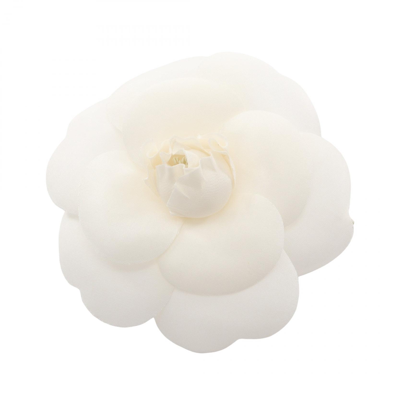 ≪5%OFFクーポン＆まとめ買い10% ～7/26 9:59〆≫シャネル CHANEL カメリア ブローチ アクセサリー ファブリック レディース ホワイト系 【中古】｜BRANDOFF TOKYO 34,450円