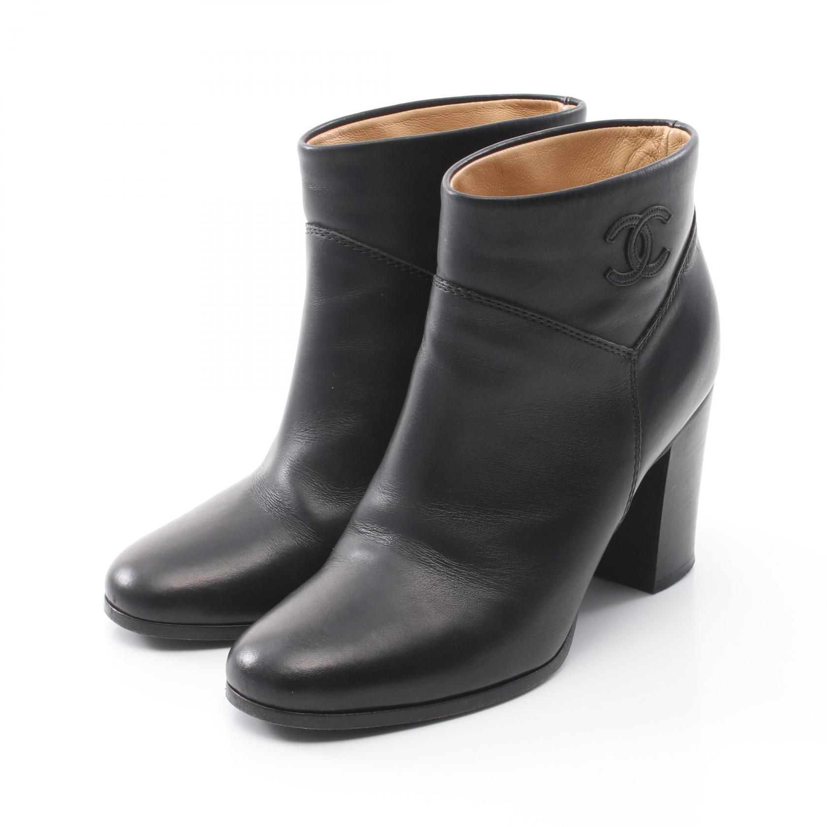CHANEL (シャネル)ブラック レザー アンクルブーツ 21AW《大人気☆》CHANEL レースアップ ショートブーツ レザー