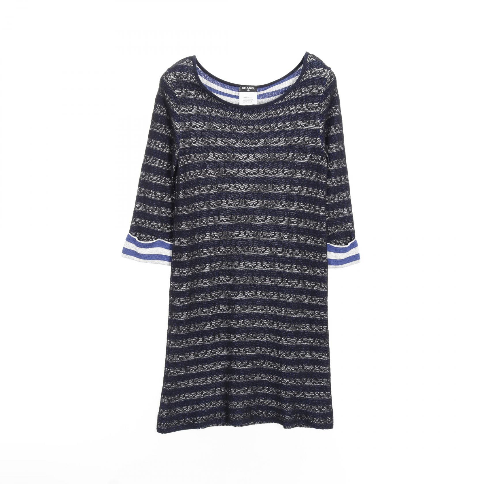 CHANEL ノースリーブひざ丈ワンピース 紺色 CHANEL ノースリーブひざ丈ワンピース 紺色