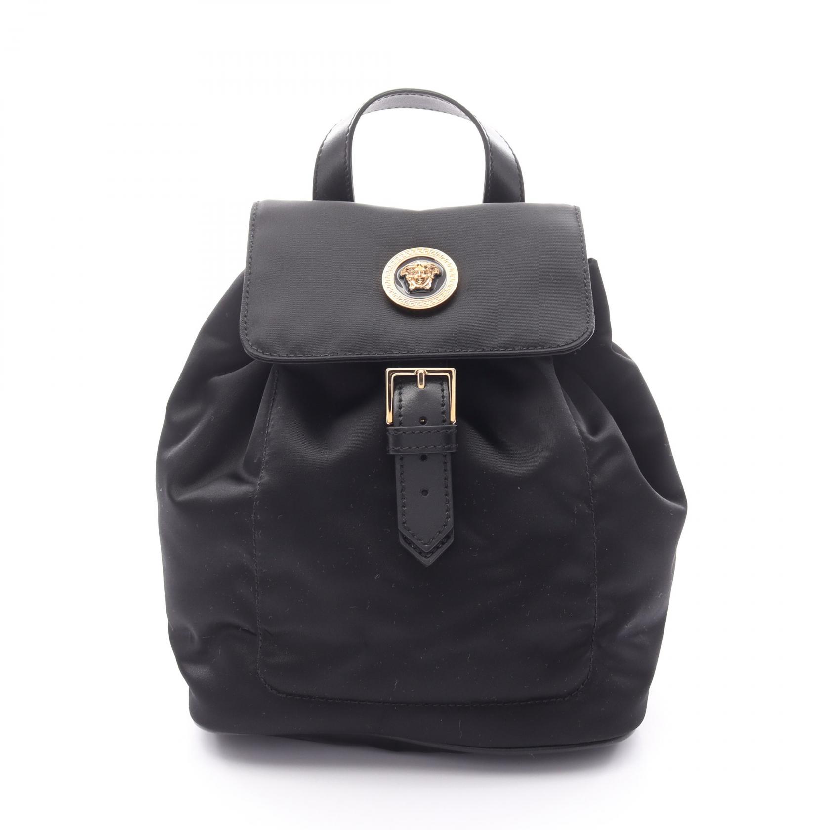 【P5倍×15%OFFクーポン】ヴェルサーチ VERSACE メデューサ リュックサック バックパック バッグ ナイロン レザー レディース ブラック系 【中古】 42,900円