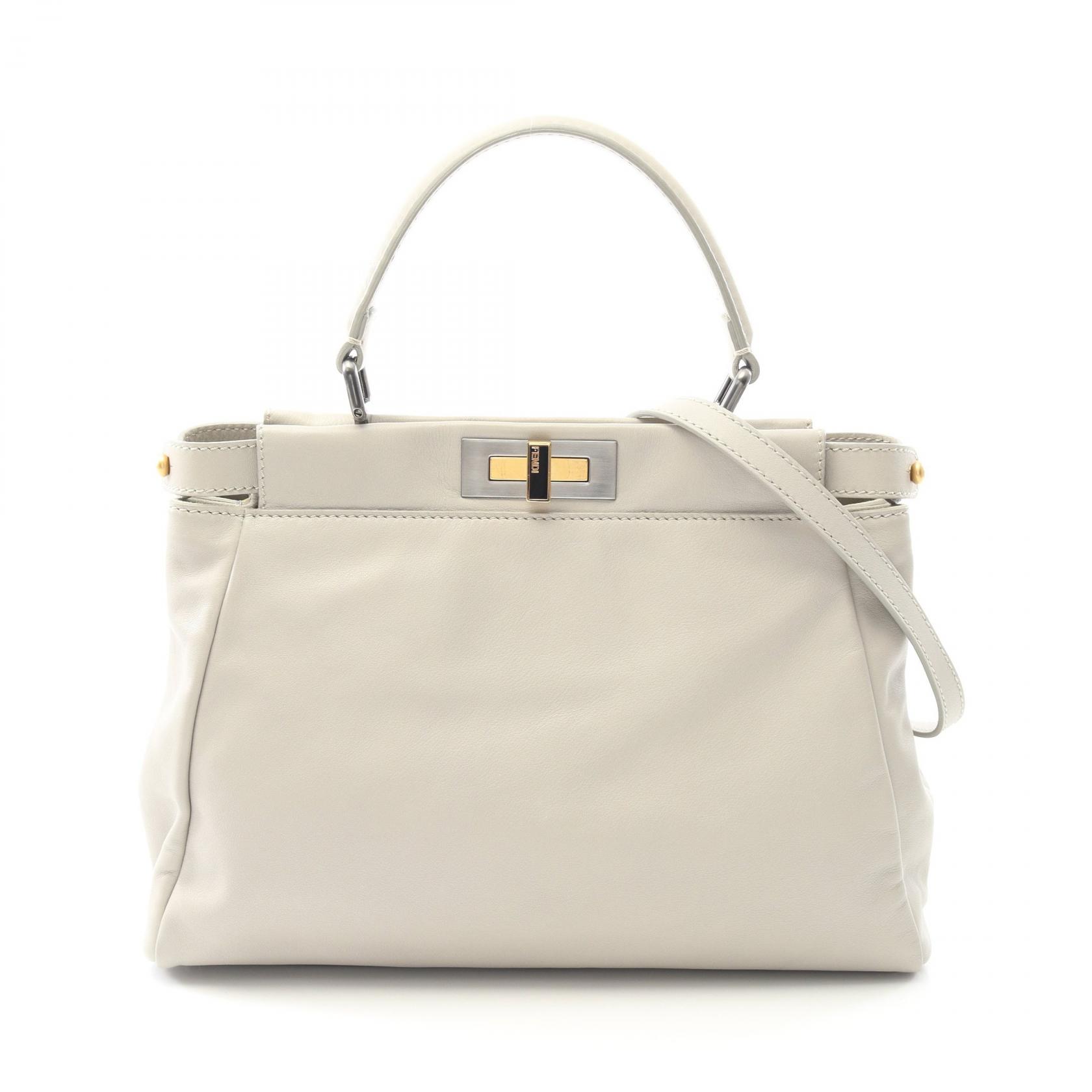 【4時間限定！ポイント10倍 】4/13 20時～23:59／フェンディ FENDI ピーカブー レギュラー ハンドバッグ バッグ レザー レディース グレー系 8BN226 【中古】