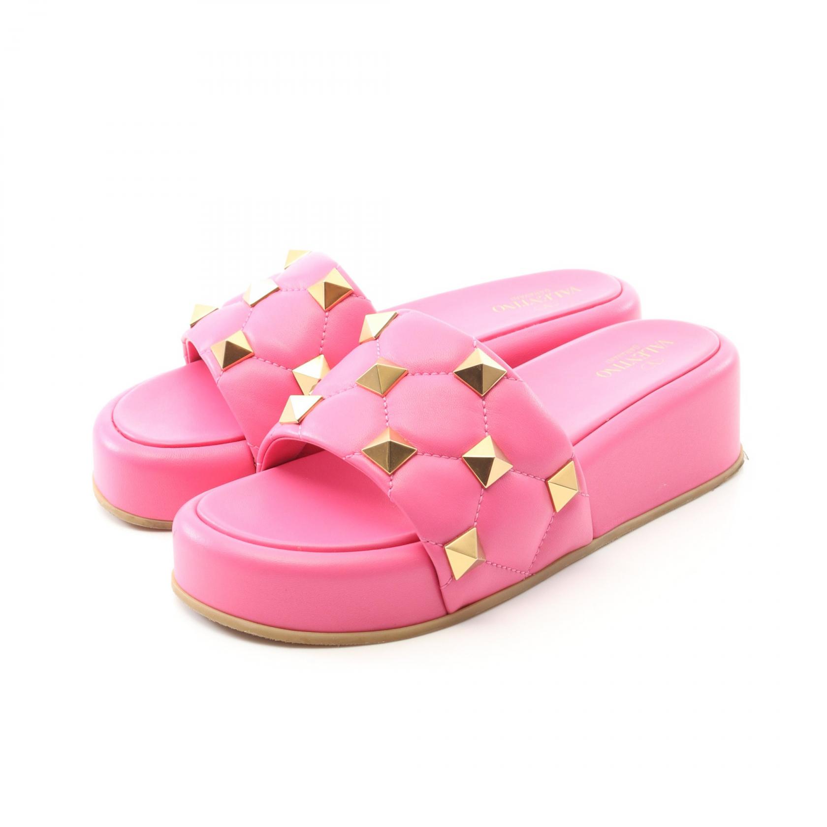 【5%OFFクーポン×ポイント5倍】ヴァレンティノ・ガラヴァーニ Valentino Garavani ロックスタッズ サンダル 靴 レザー レディース ピンク系 【中古】