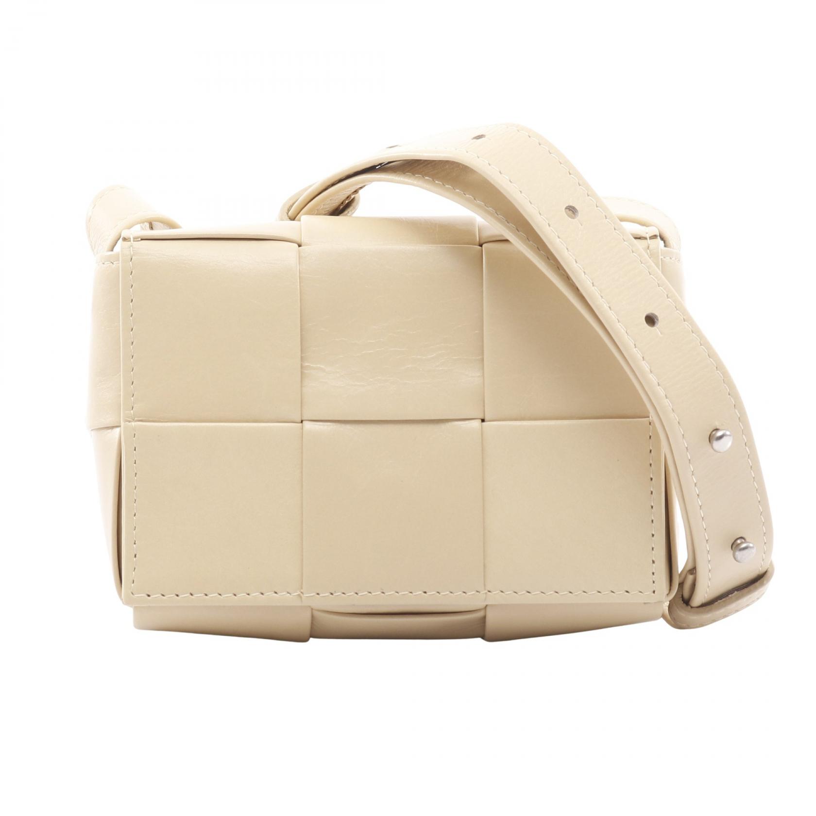 【5%OFFクーポン×ポイント5倍】ボッテガヴェネタ BOTTEGA VENETA Candy Cassette ミニ バッグ ショルダーバッグ バッグ レザー メンズ レディース ベージュ系 667048 【中古】