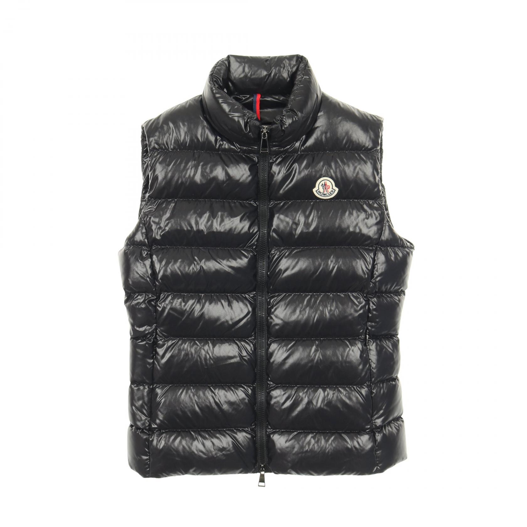 【20%OFFクーポン 7/26 9:59〆】モンクレール MONCLER CHANY ダウンベスト 衣料品 アウター ナイロン レディース ブラック系 【中古】｜Brandoff銀座