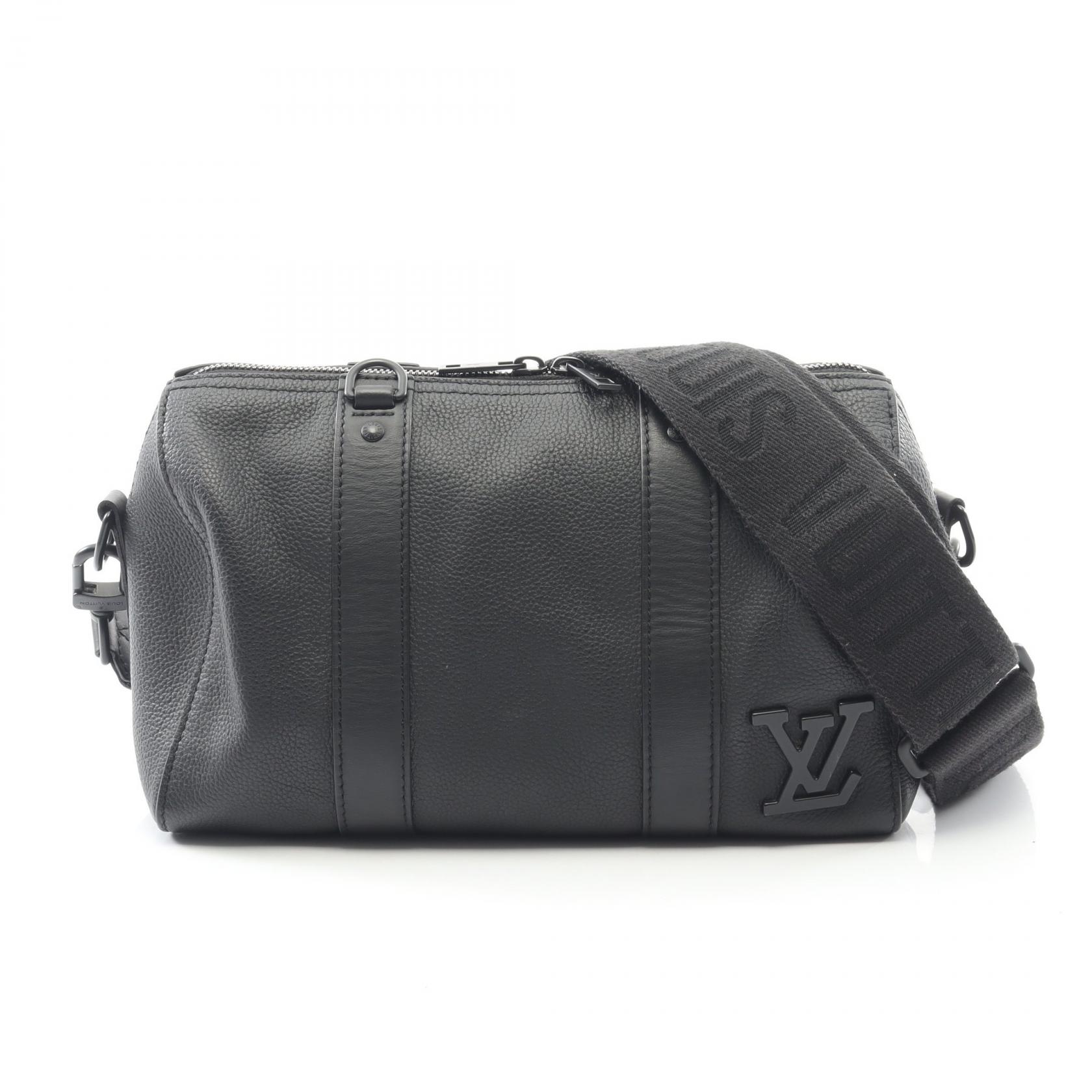 【P5倍×5%OFFクーポン】ルイ・ヴィトン LOUIS VUITTON シティ キーポル ショルダーバッグ バッグ レザー メンズ ブラック系 M59255 【中古】 159,500円
