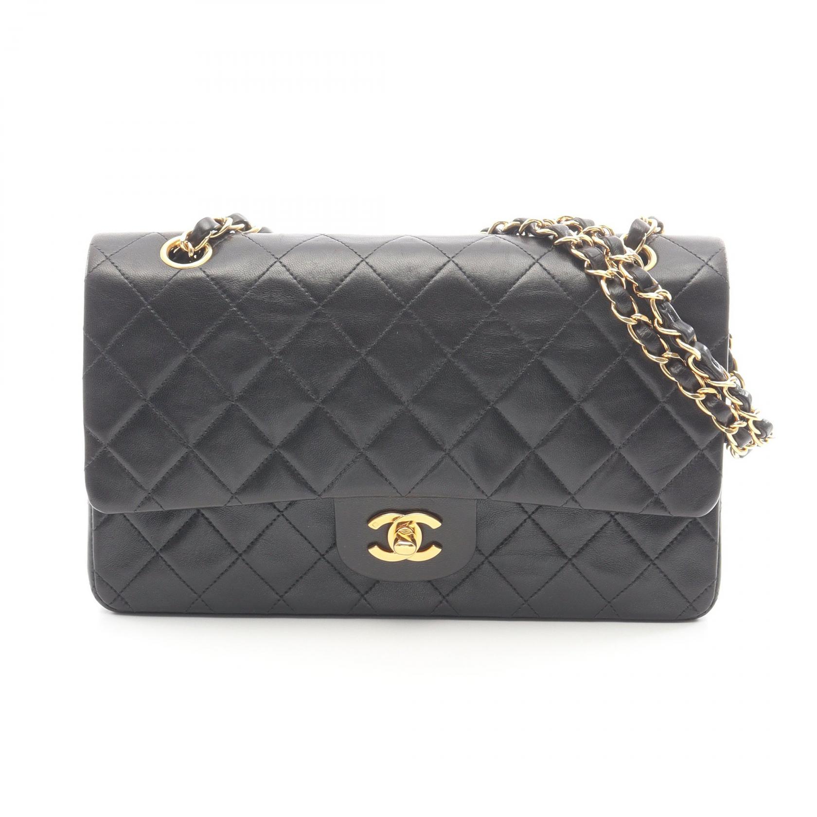 シャネル CHANEL マトラッセ Wフラップ ショルダーバッグ バッグ ラムスキン（羊革） レディース ブラック系 【中古】