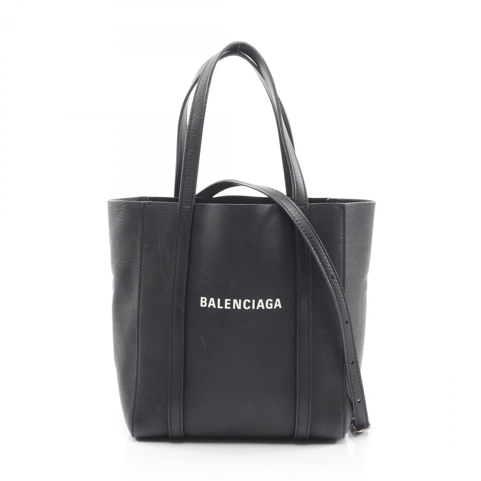 【5千円OFFクーポン対象】バレンシアガ BALENCIAGA EVERYDAY XXS エブリデイ トートバッグ バッグ レザー レディース ブラック系 【中古】 52,800円
