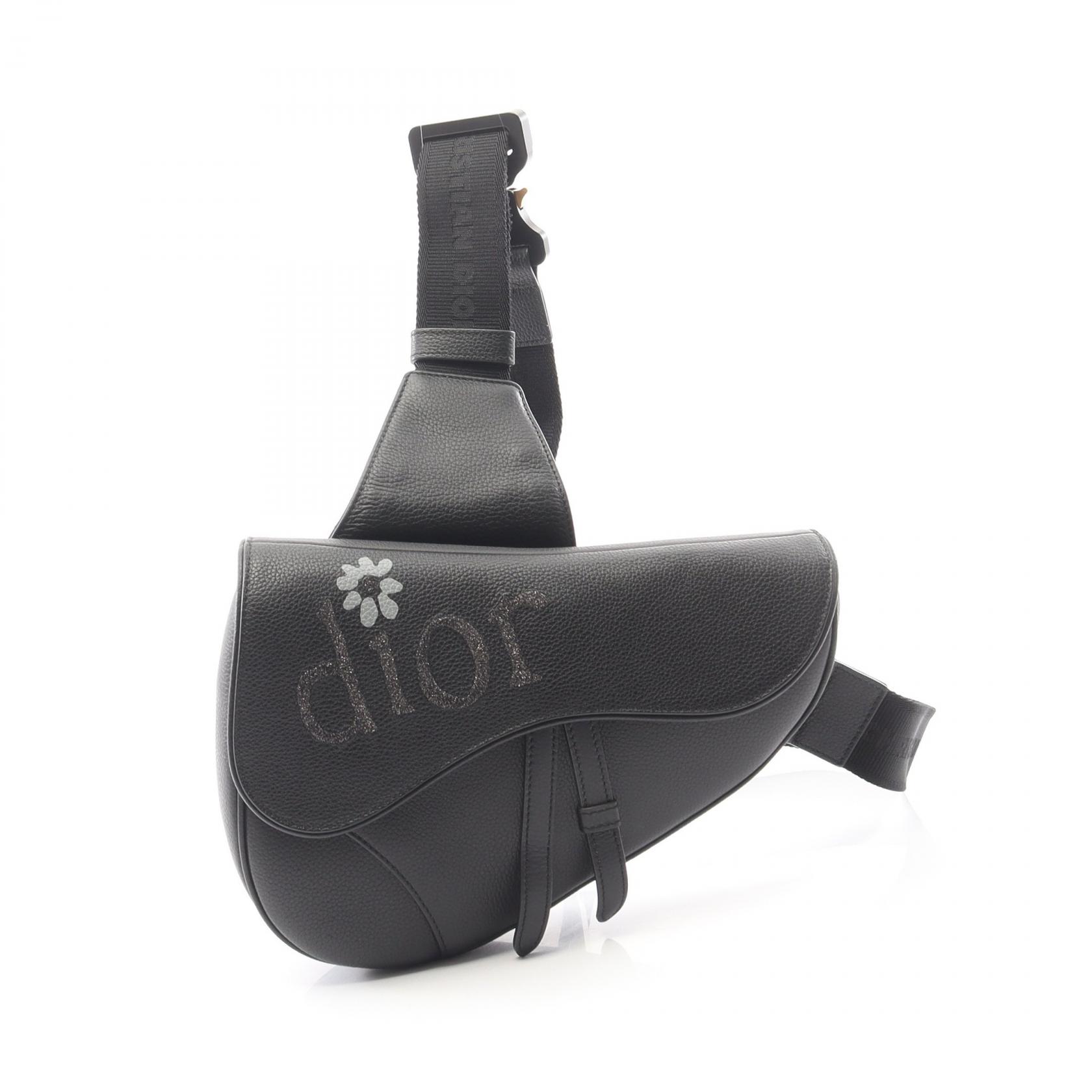 【5%OFFクーポン×ポイント5倍】ディオール Dior Christian Dior × ERL サドルバッグ ウエストバッグ ボディバッグ バッグ レザー メンズ ブラック系 【中古】