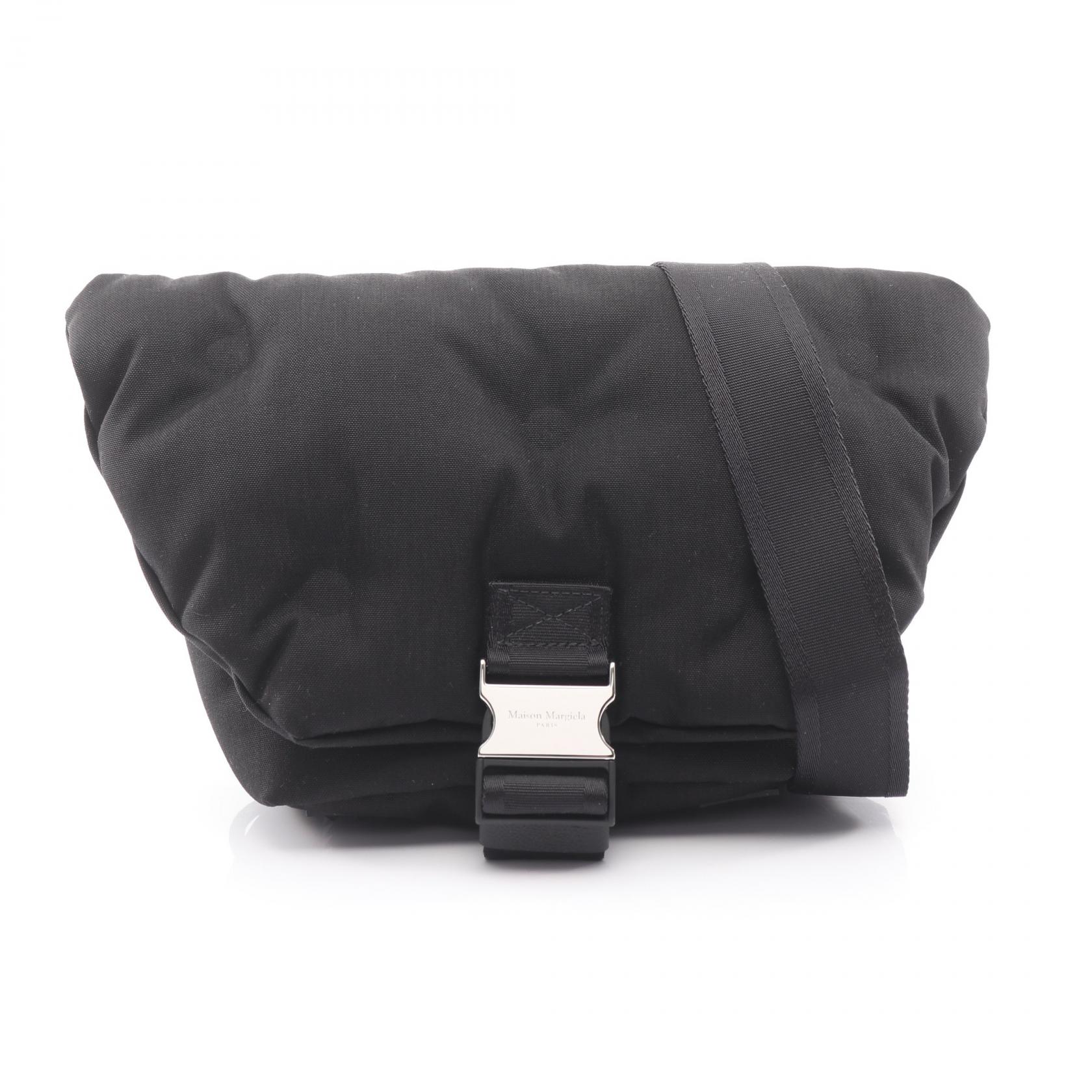 【2万円OFFクーポン対象】メゾン マルジェラ Maison Margiela GLAM SLAM CYCLE SM ショルダーバッグ バッグ キャンバス レディース ブラック系 SB1WG0040P1511T8013 【新品】