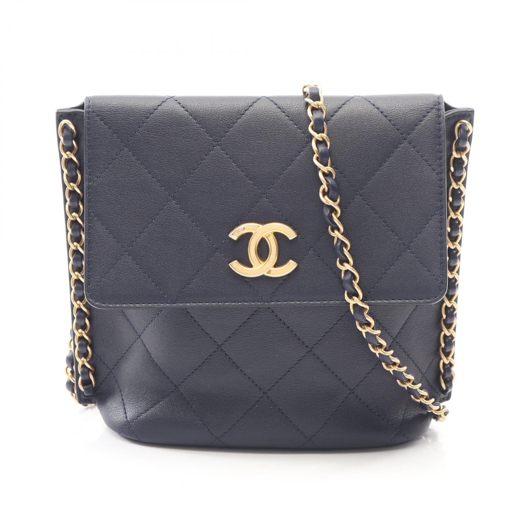 【10%OFFクーポン対象】シャネル CHANEL マトラッセ ショルダーバッグ バッグ ラムスキン（羊革） レディース ネイビー系 AS2542 【中古】