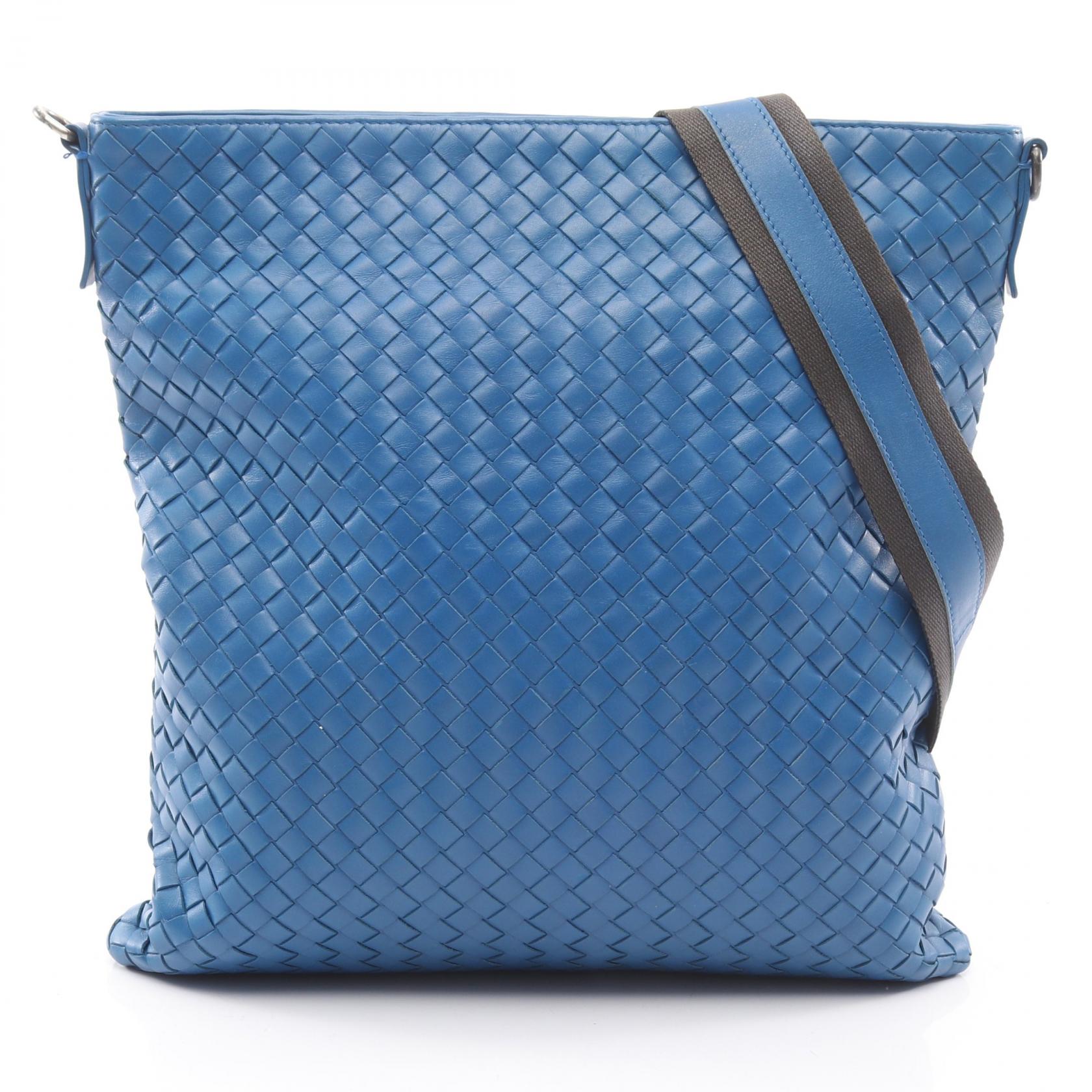 ボッテガヴェネタ BOTTEGA VENETA イントレチャート ショルダーバッグ バッグ レザー メンズ ブルー系 【中古】
