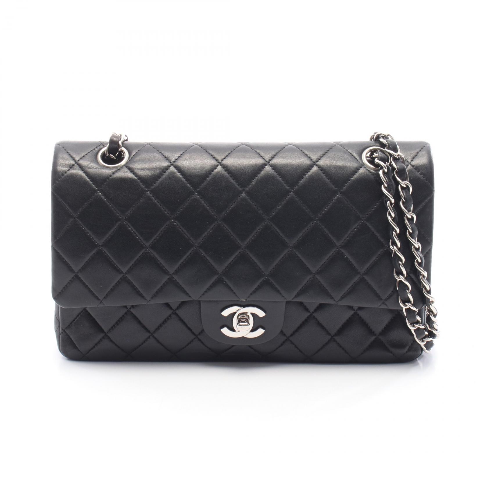 シャネル CHANEL マトラッセ Wフラップ ショルダーバッグ バッグ ラムスキン（羊革） レディース ブラック系 【中古】