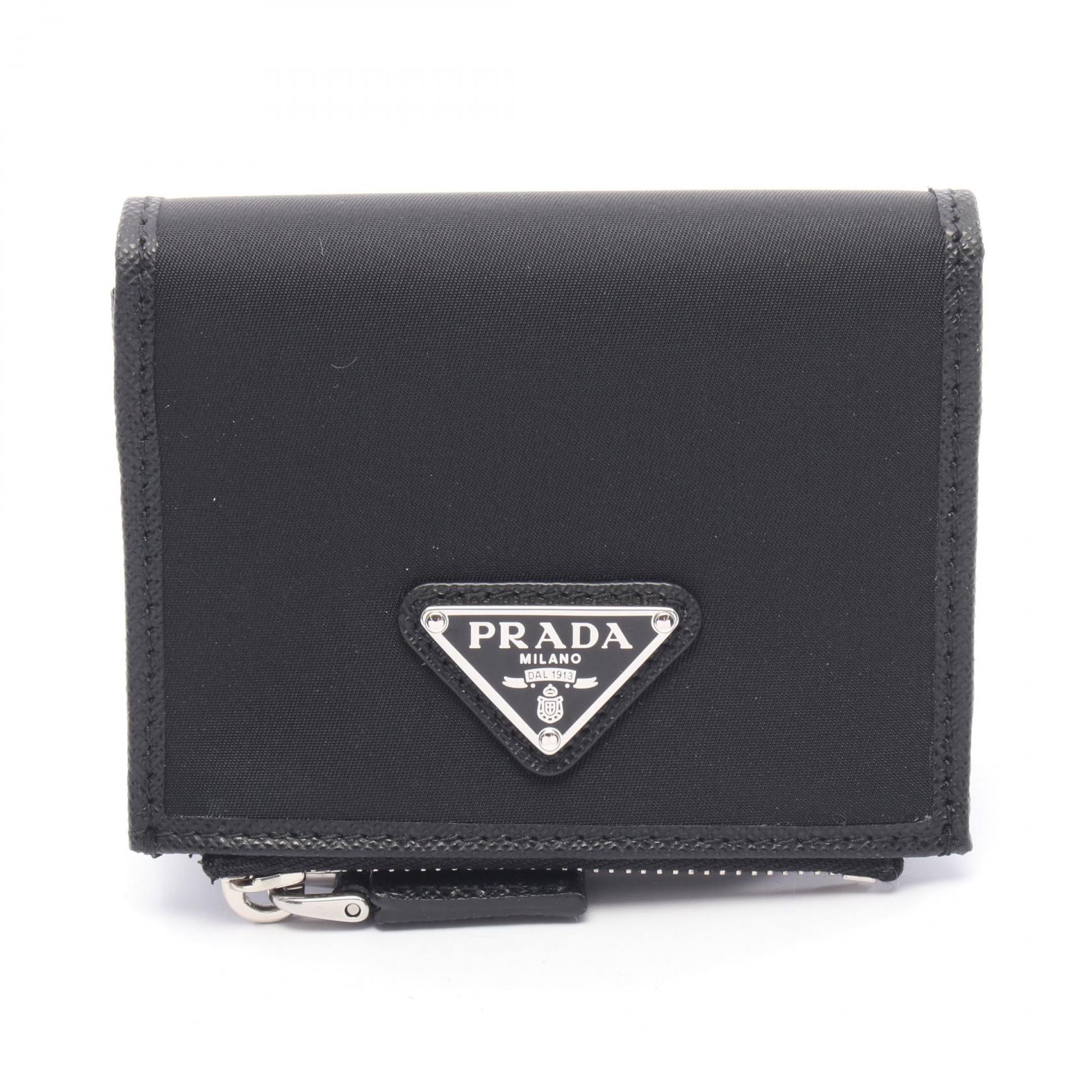 【10%OFFクーポン 7/26 9:59〆】 プラダ PRADA Re-Nylon 二つ折り財布 財布 ナイロン レザー レディース ブラック系 2MC1282DMHF0002 【新品】|Brandoff銀座