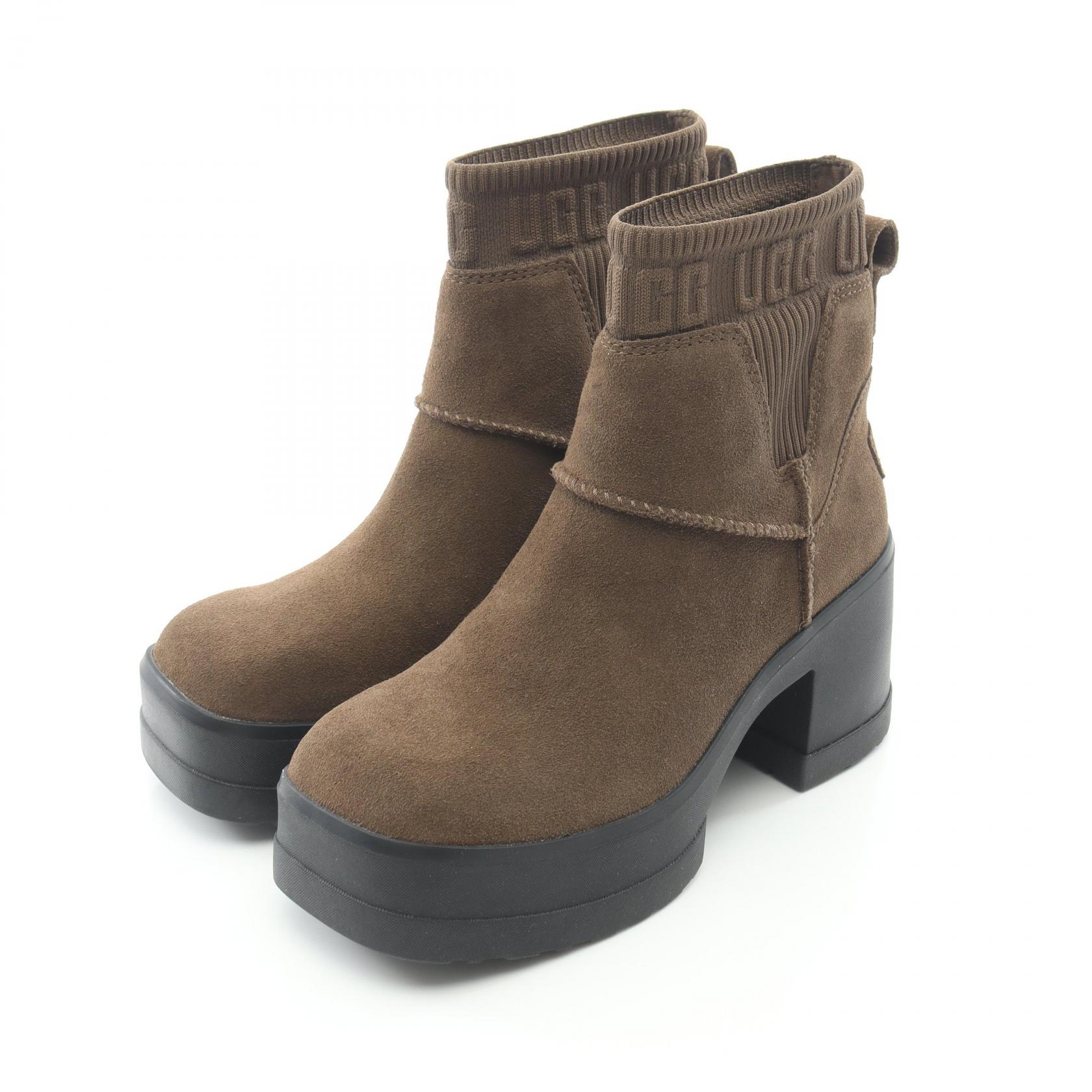 【4時間限定！ポイント10倍 】4/13 20時～23:59／アグ UGG Moxy Chelsea ブーツ 靴 スウェード レディース カーキ系 1173724 【中古】